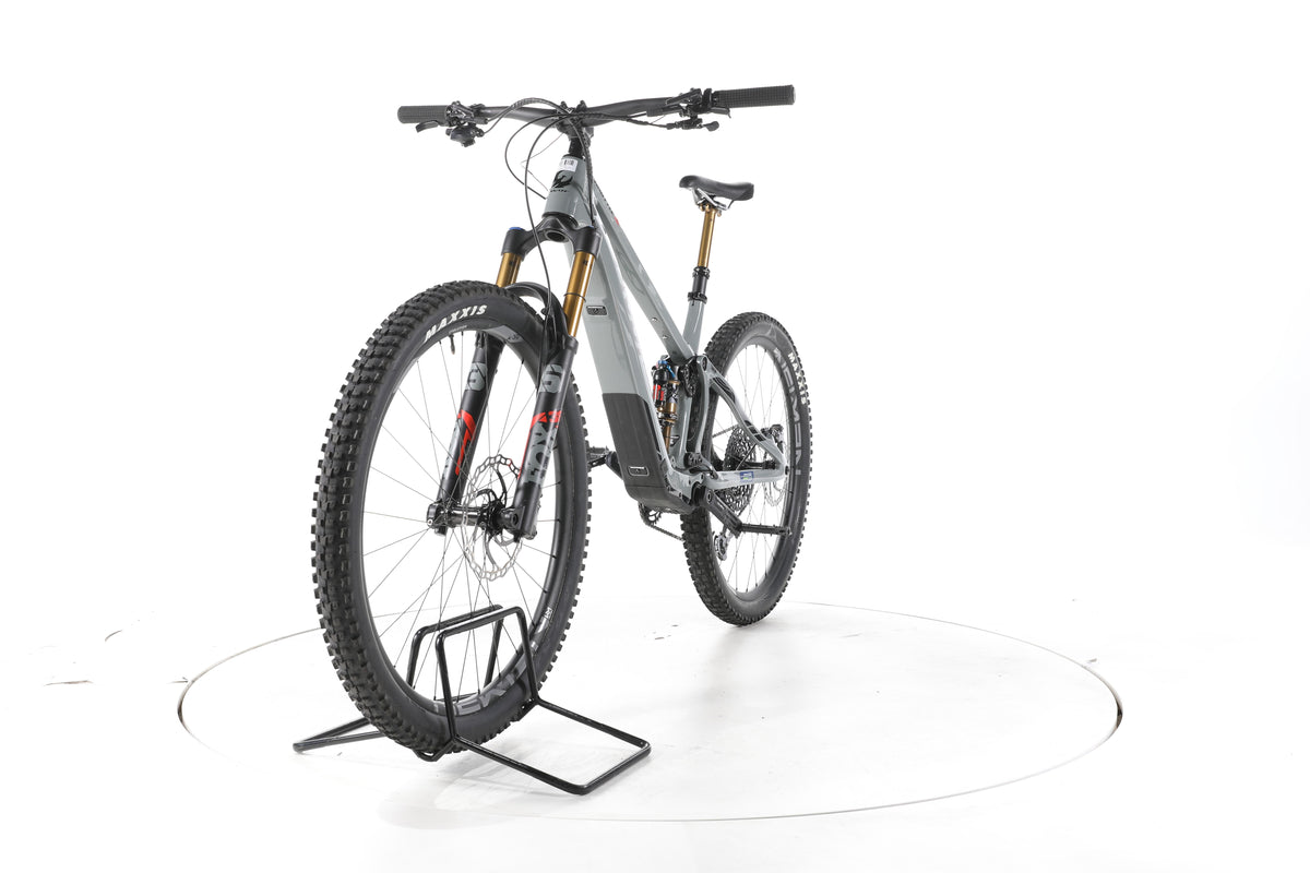 Pivot Cycles Shuttle SL E-Bike Fully Carbon - Image 5
