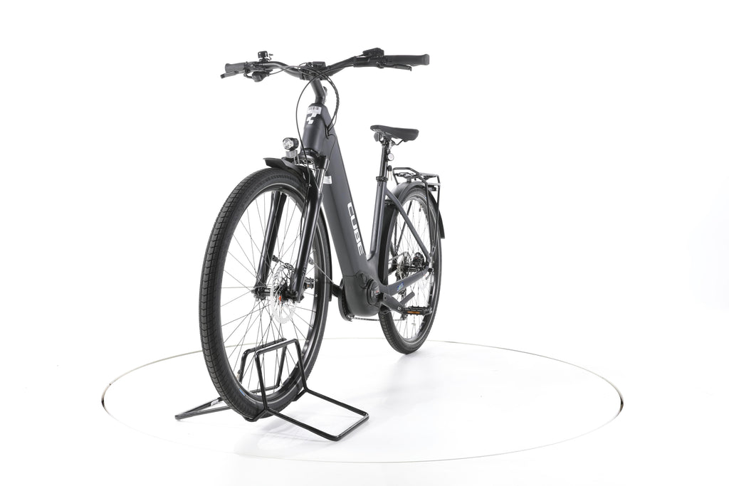 Cube Touring Hybrid ONE Trekking E-Bike Tiefeinsteiger 2023 - Image 5