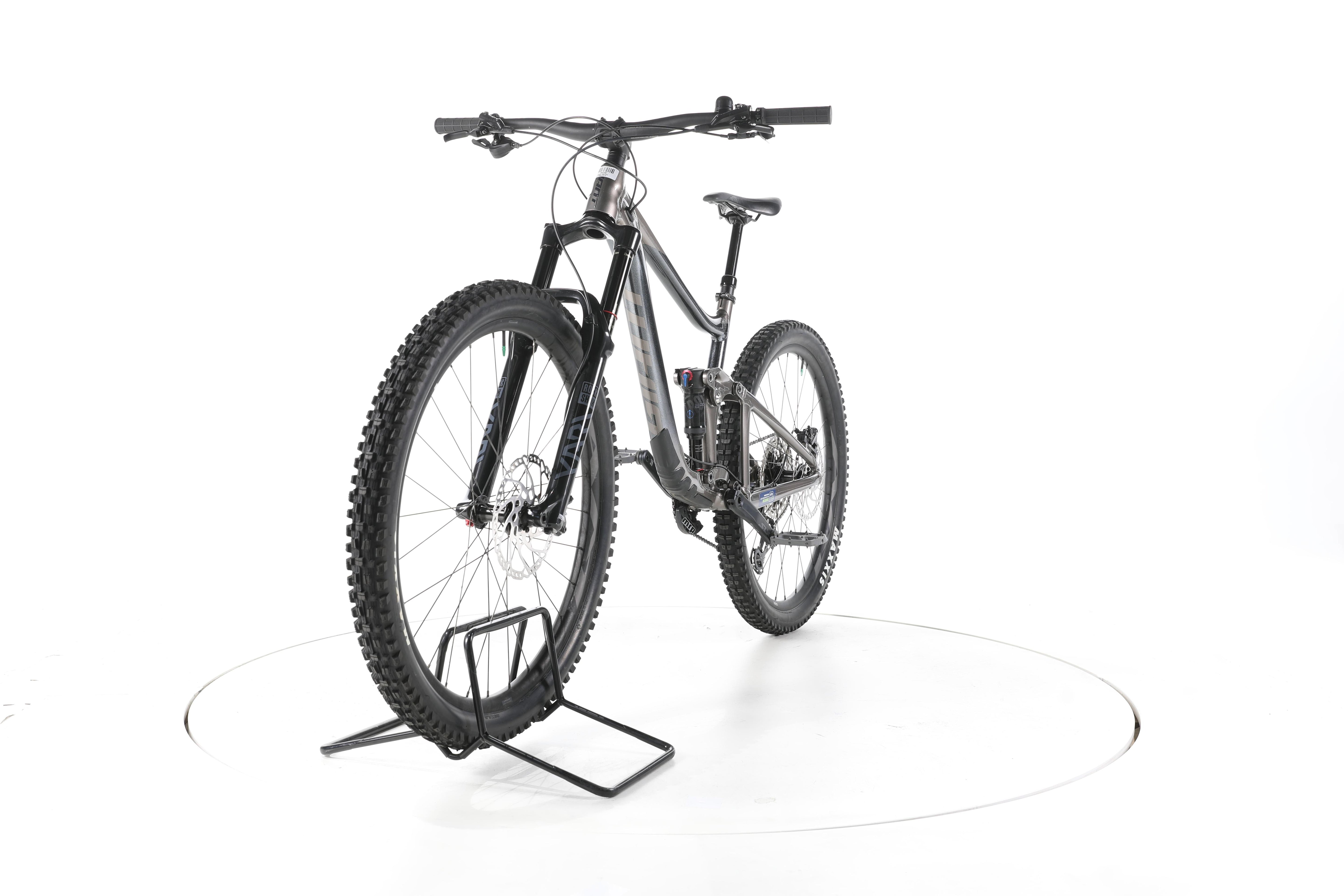 Giant Reign - Image 5