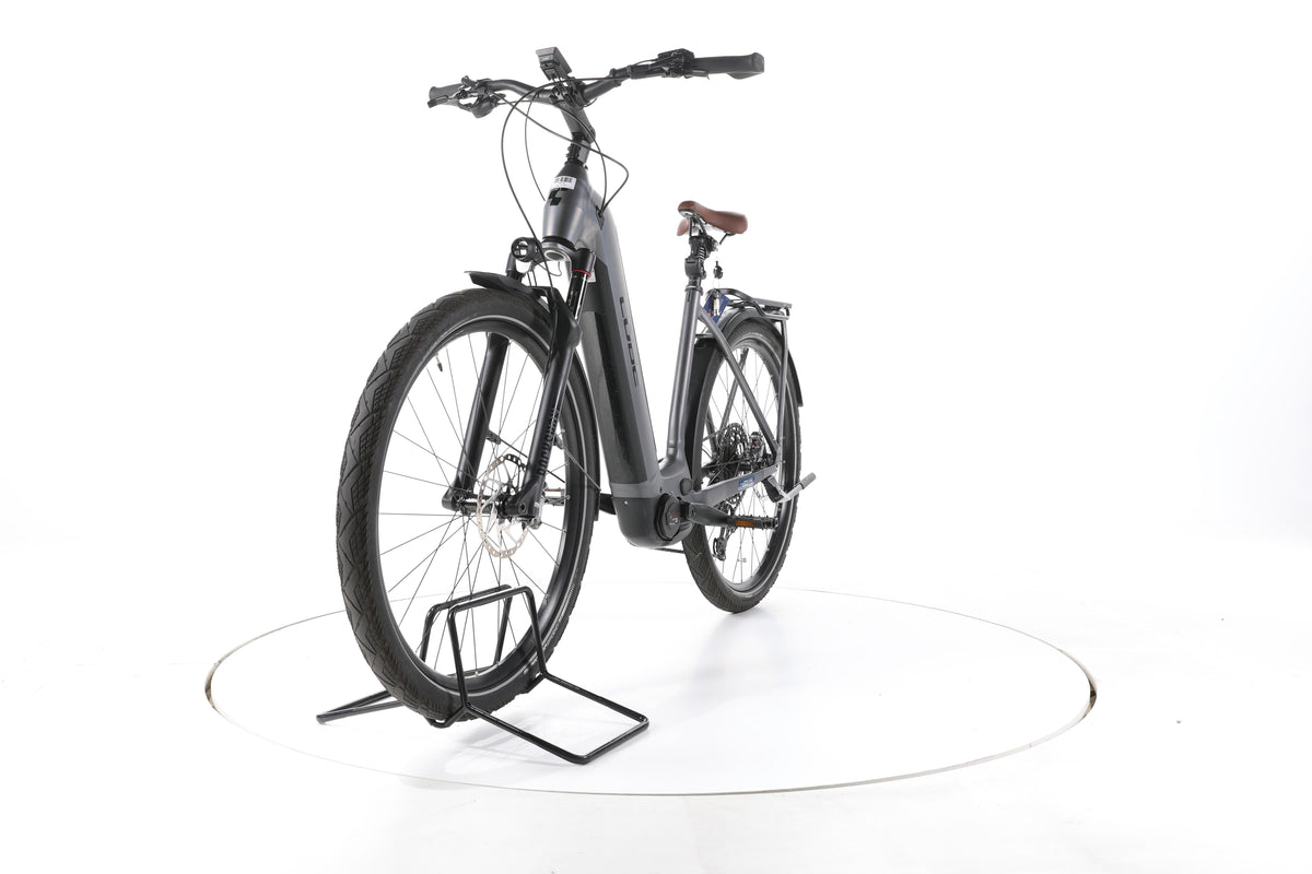 Cube Kathmandu Hybrid SLT Trekking E-Bike Tiefeinsteiger - Image 5