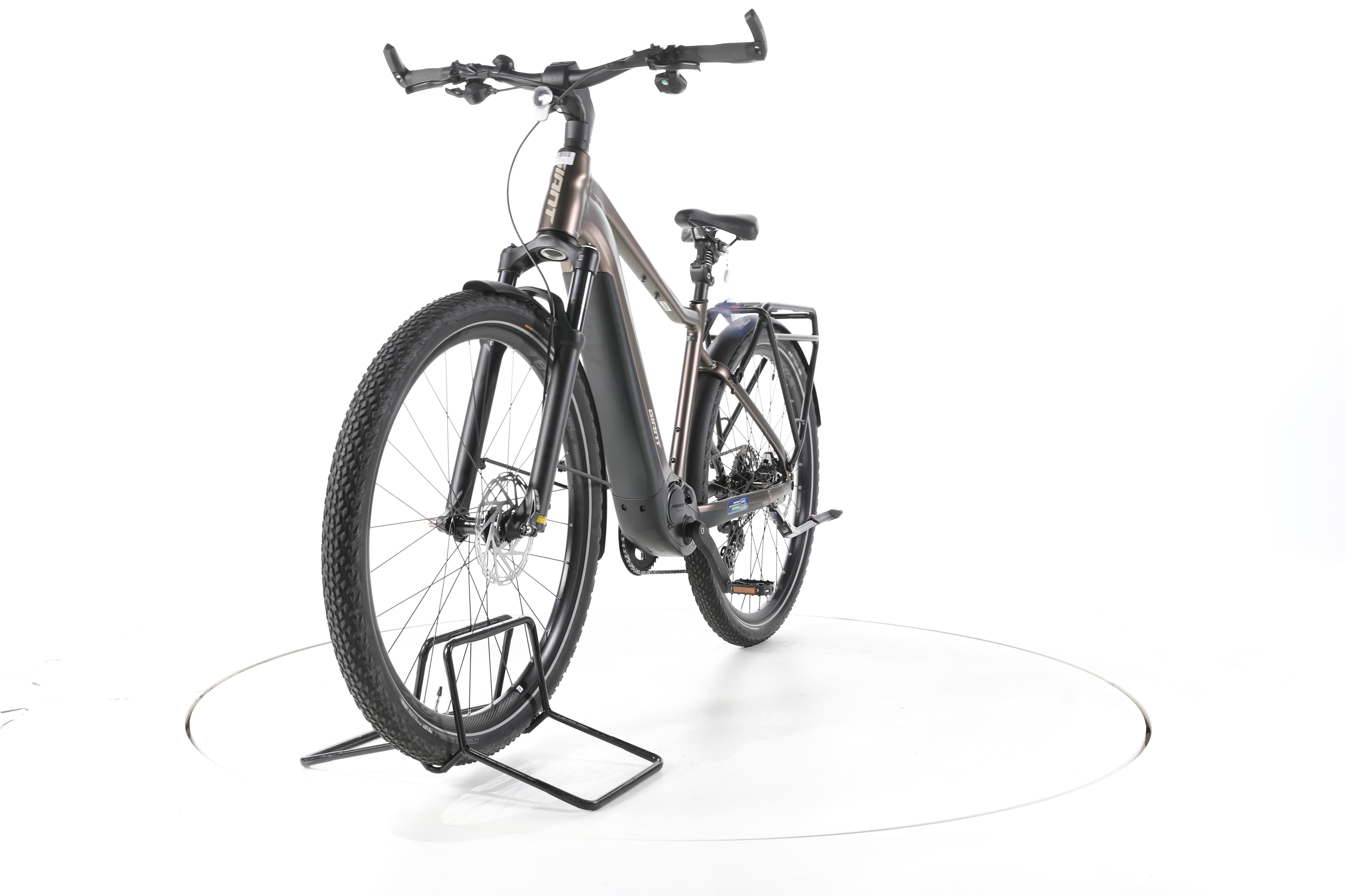 Giant Explore E+ Pro 1 Trekking E-Bike - Image 5