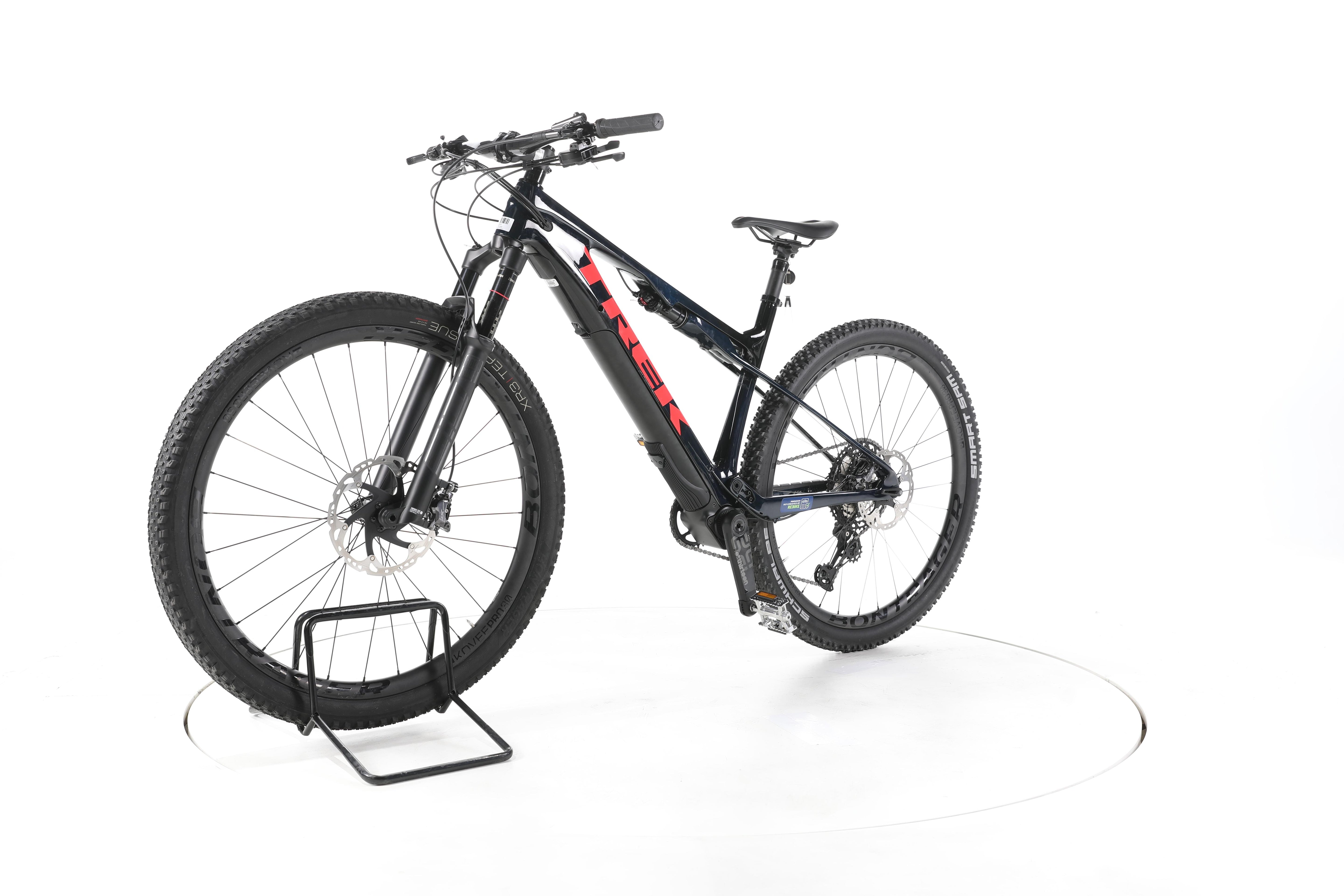 Trek E-Caliber 9.8 XT E-Bike Fully Carbon 2024 - Image 6