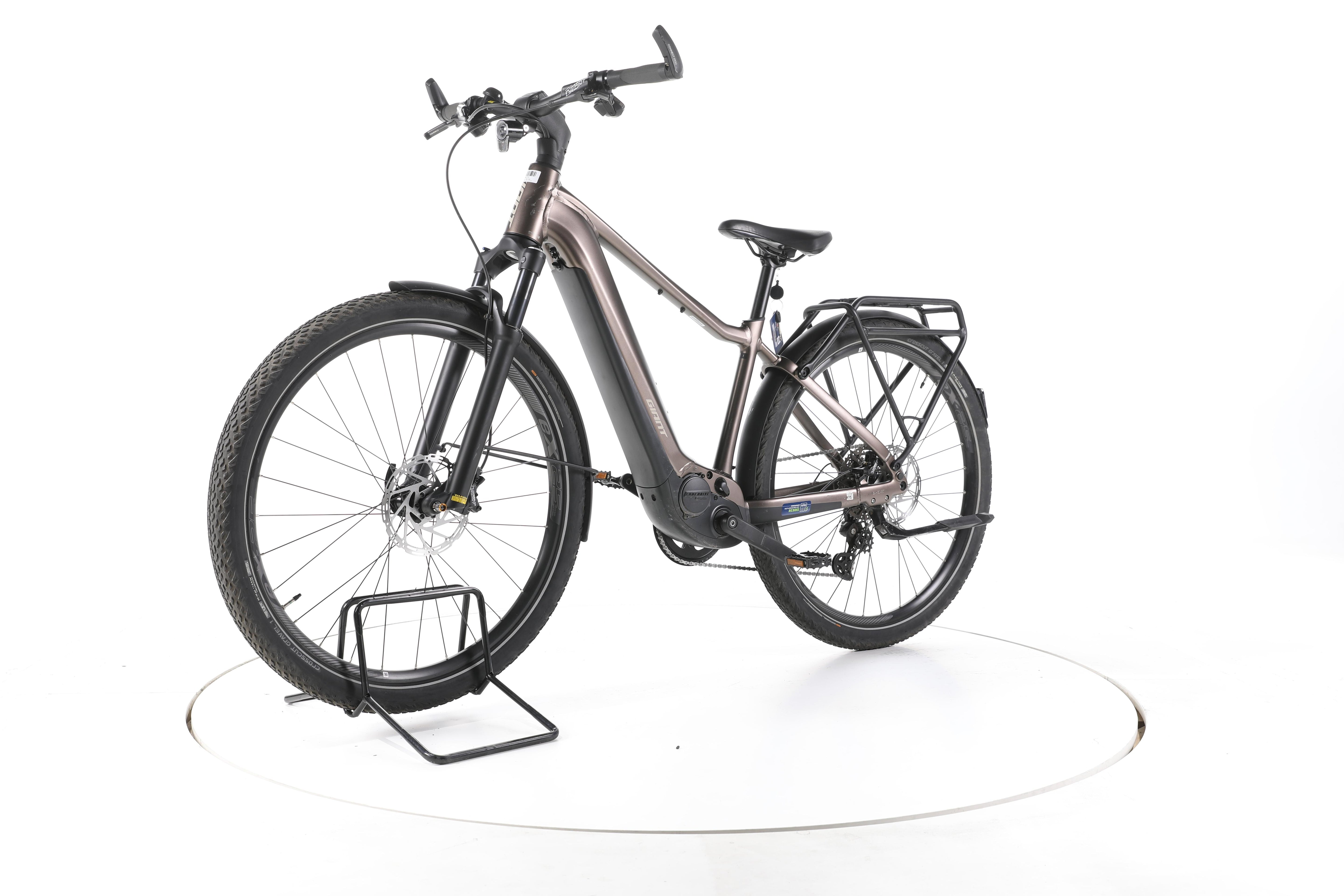 Giant Explore E+ Pro 1 Trekking E-Bike - Image 6