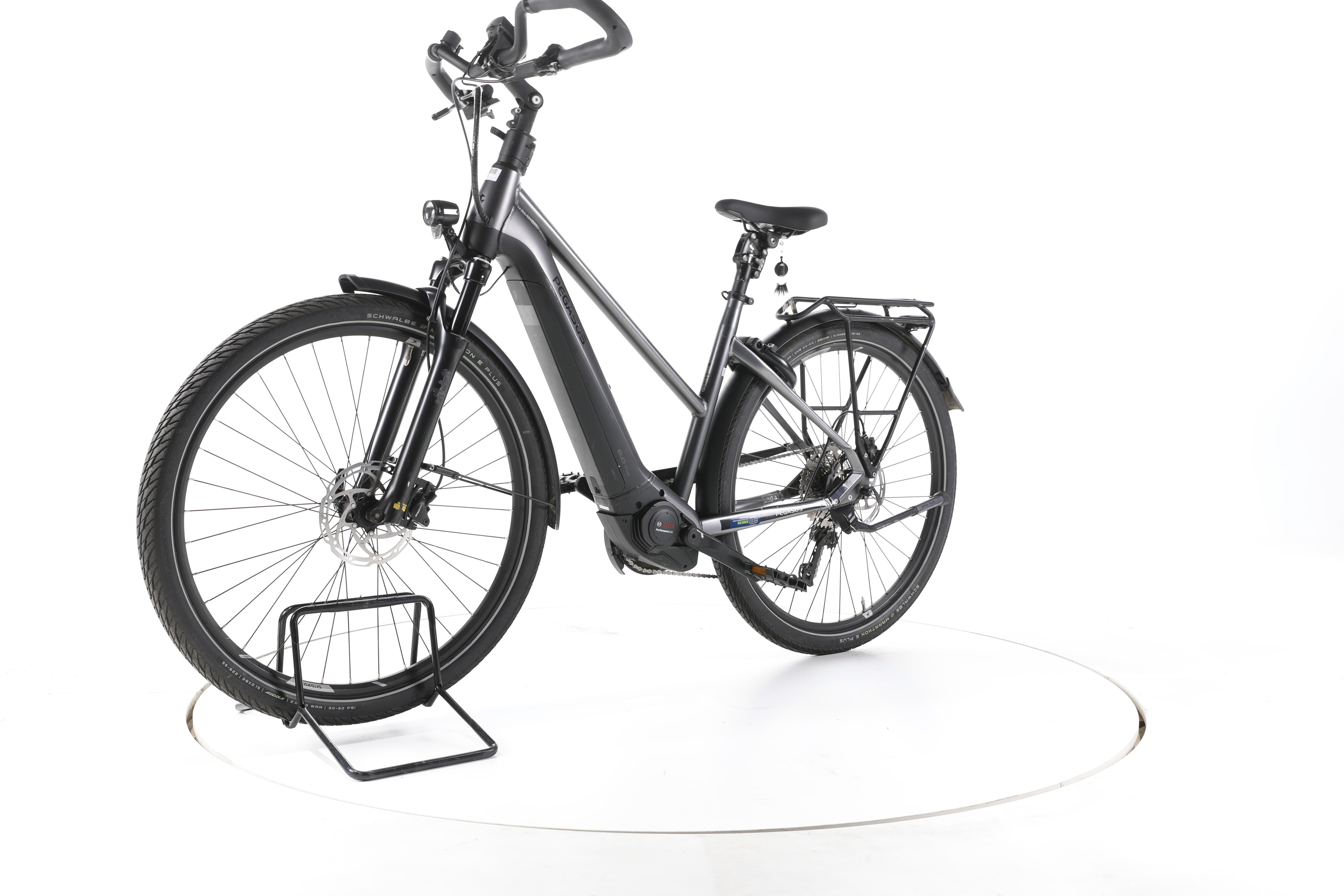 Pegasus Premio EVO 10 Lite Trekking E-Bike - Image 6