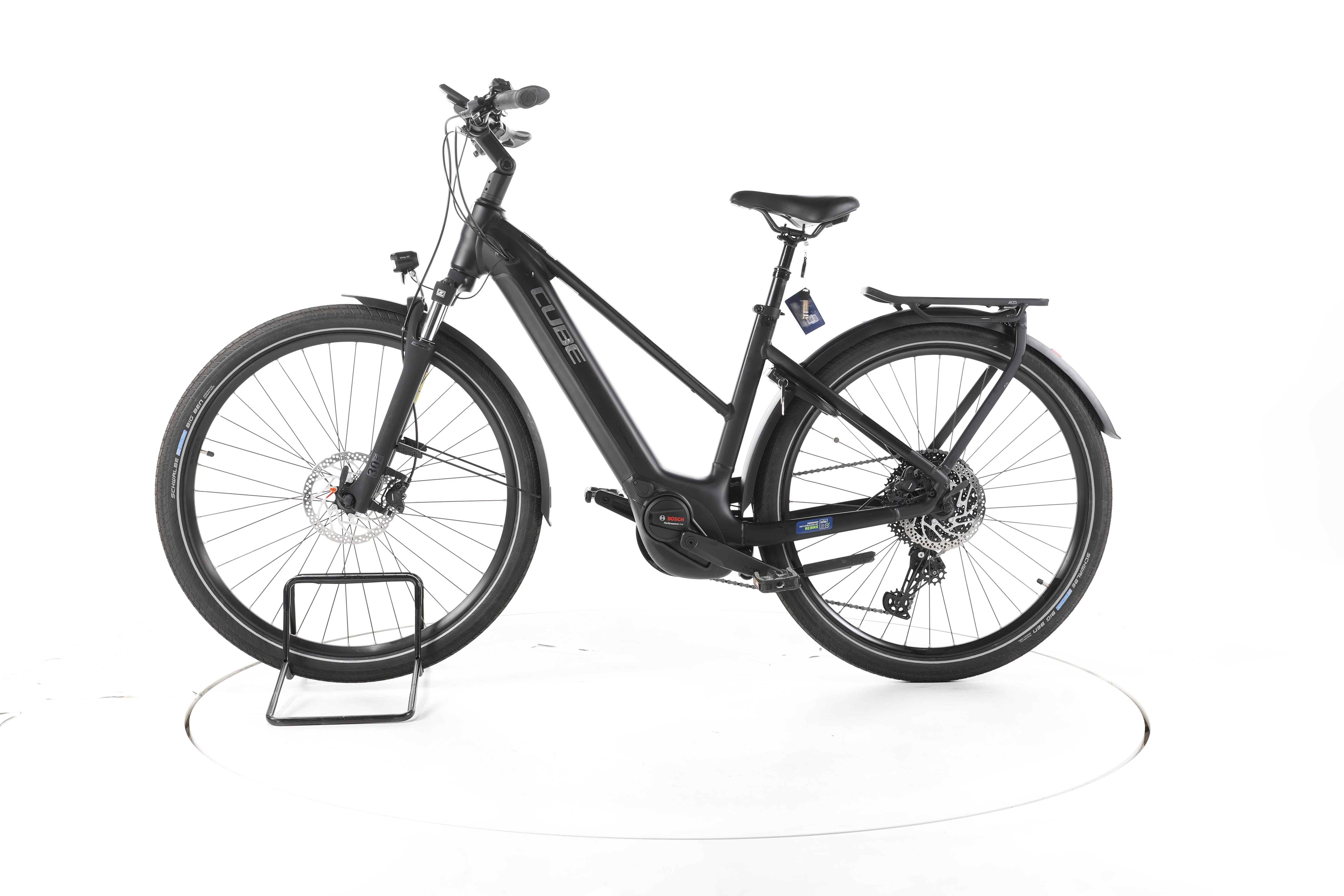 Cube Touring Hybrid Pro Trekking E-Bike - Image 7