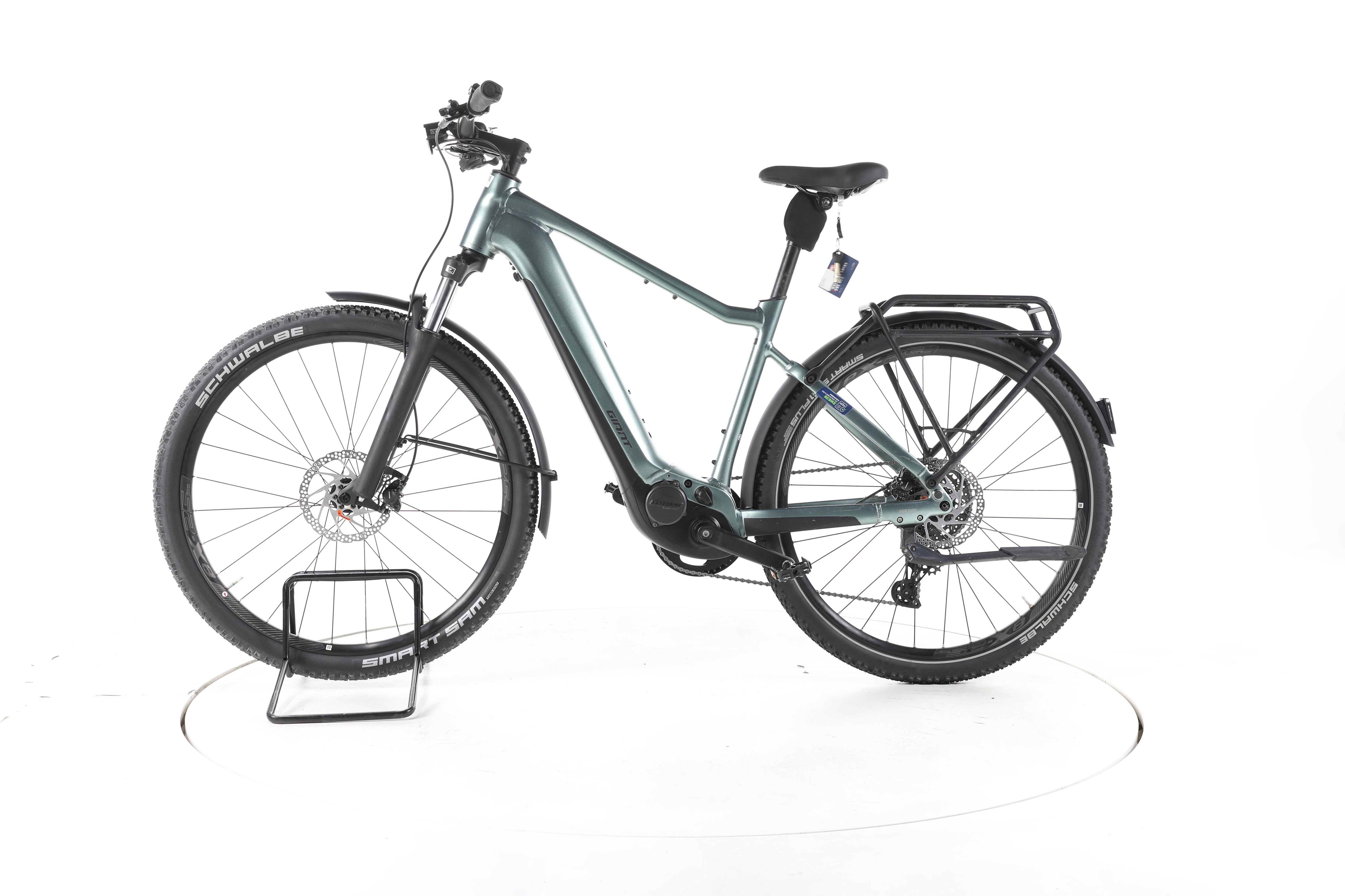 Giant Explore E+ 1 Trekking E-Bike - Image 7