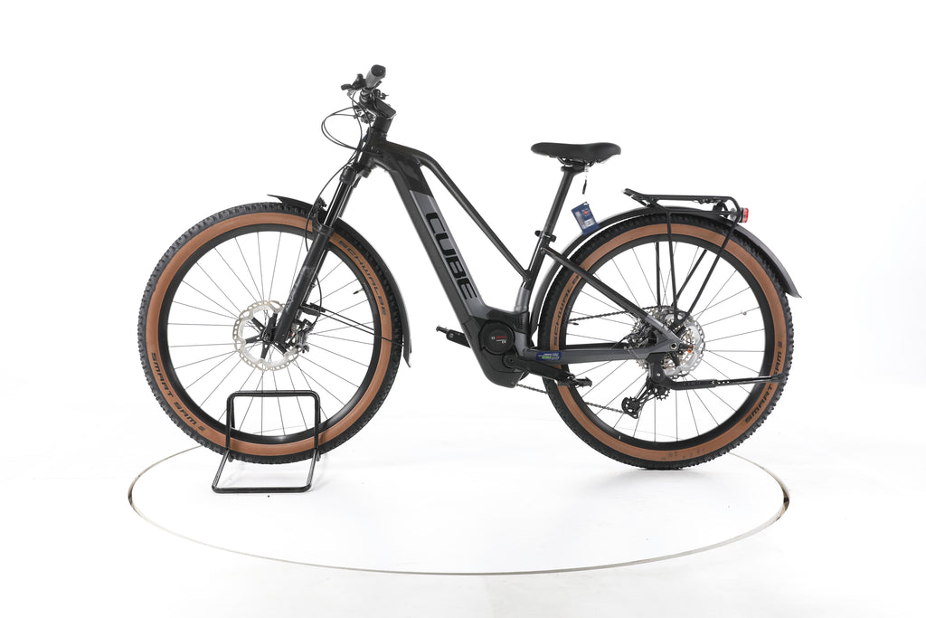 Cube Reaction Hybrid SLT Trekking E-Bike - Image 7