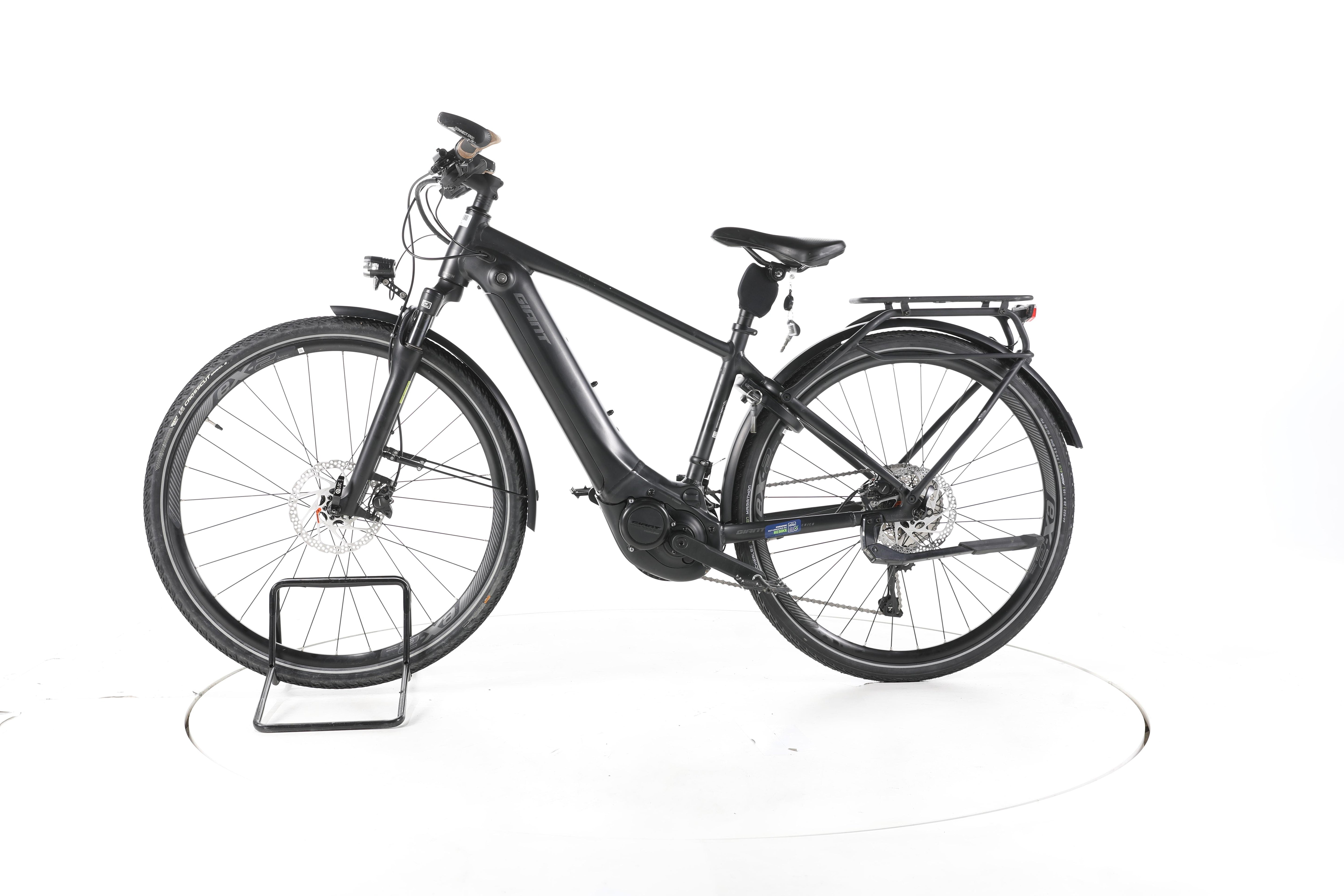 Giant Explore E+ 1 Trekking E-Bike - Image 7