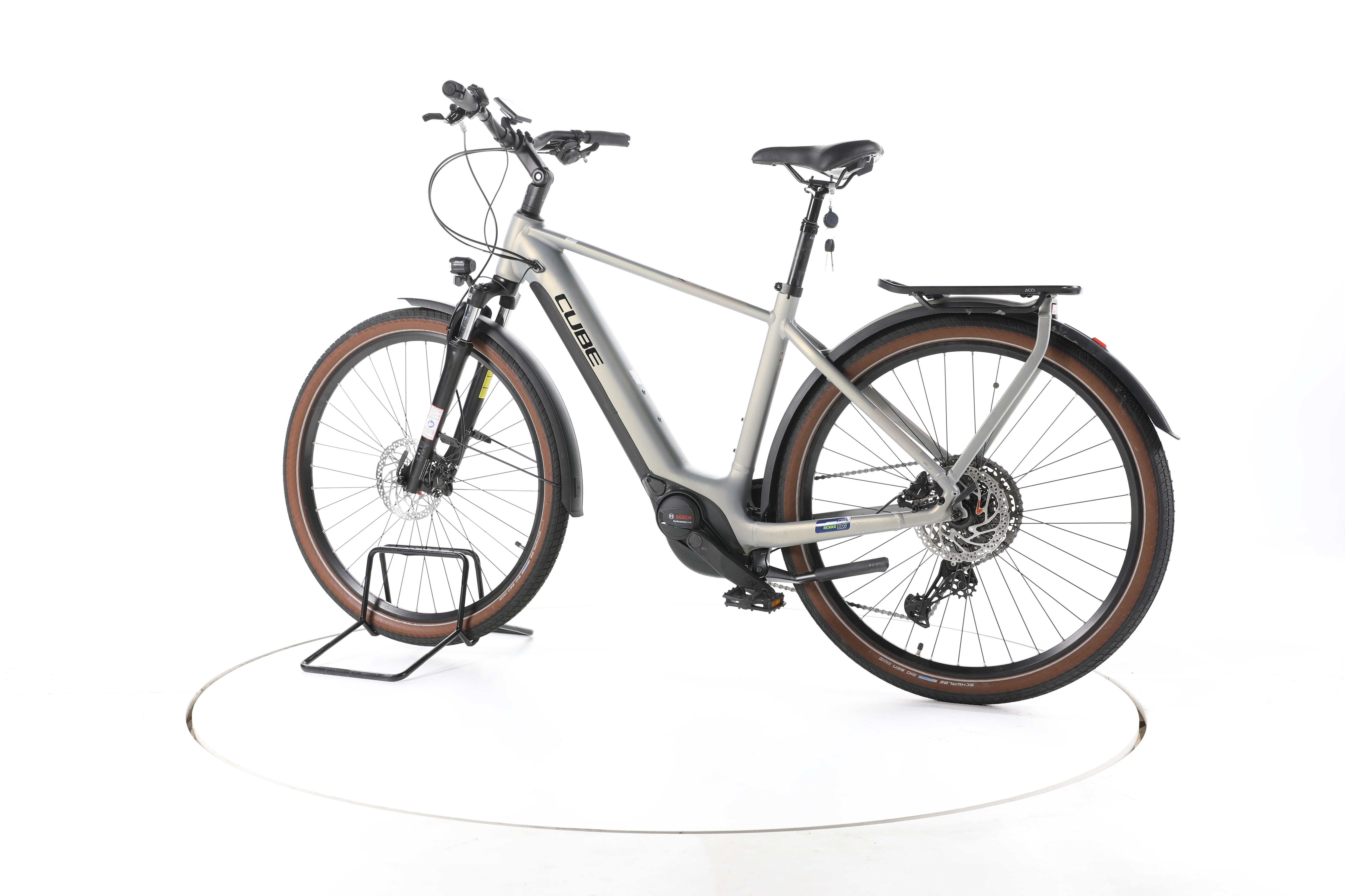 Cube Touring Hybrid Pro 625 Trekking E-Bike 2024 - Image 8