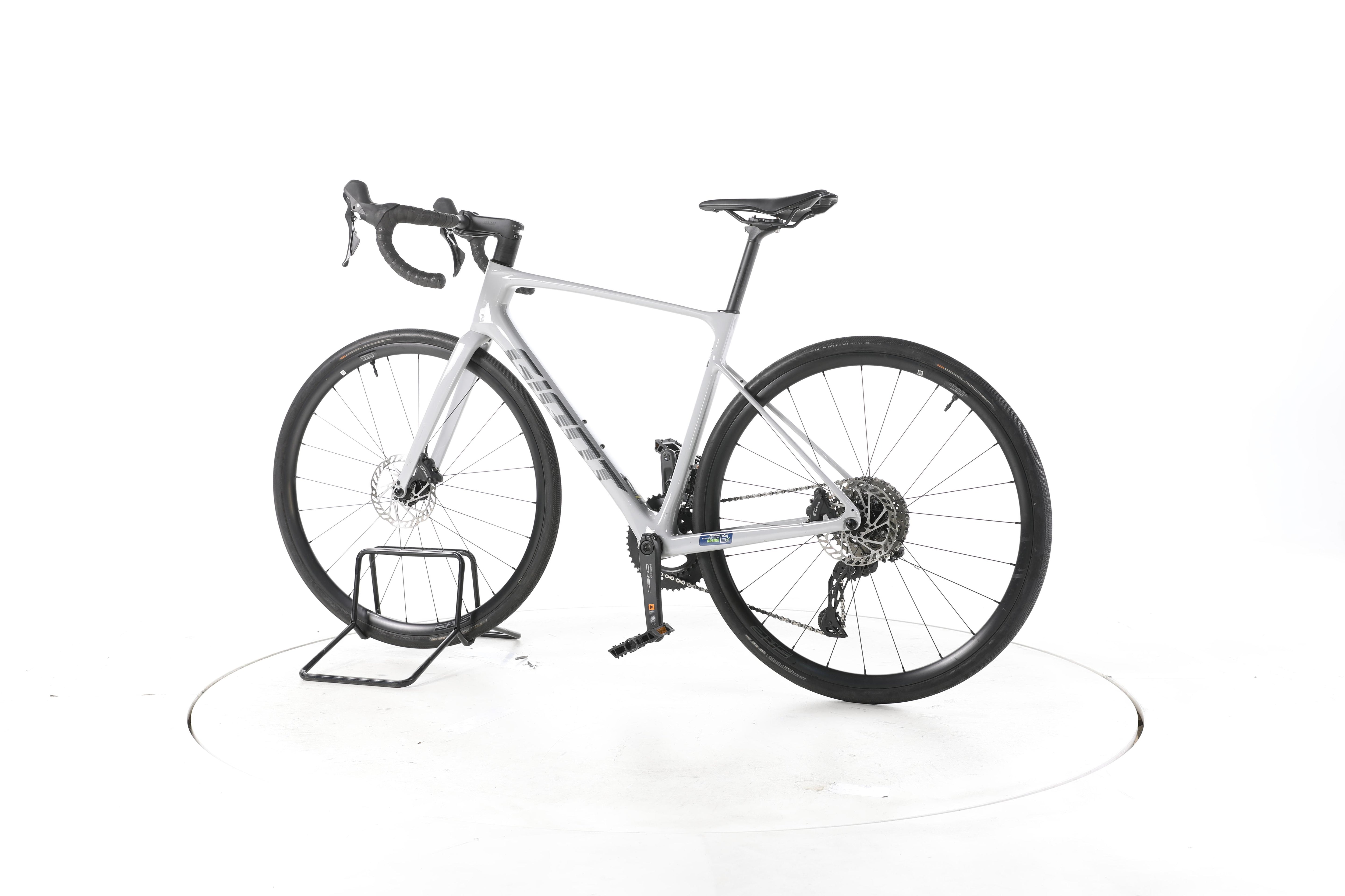 Giant Defy Advanced 3 Gravelbike Carbon 2025 - Image 8