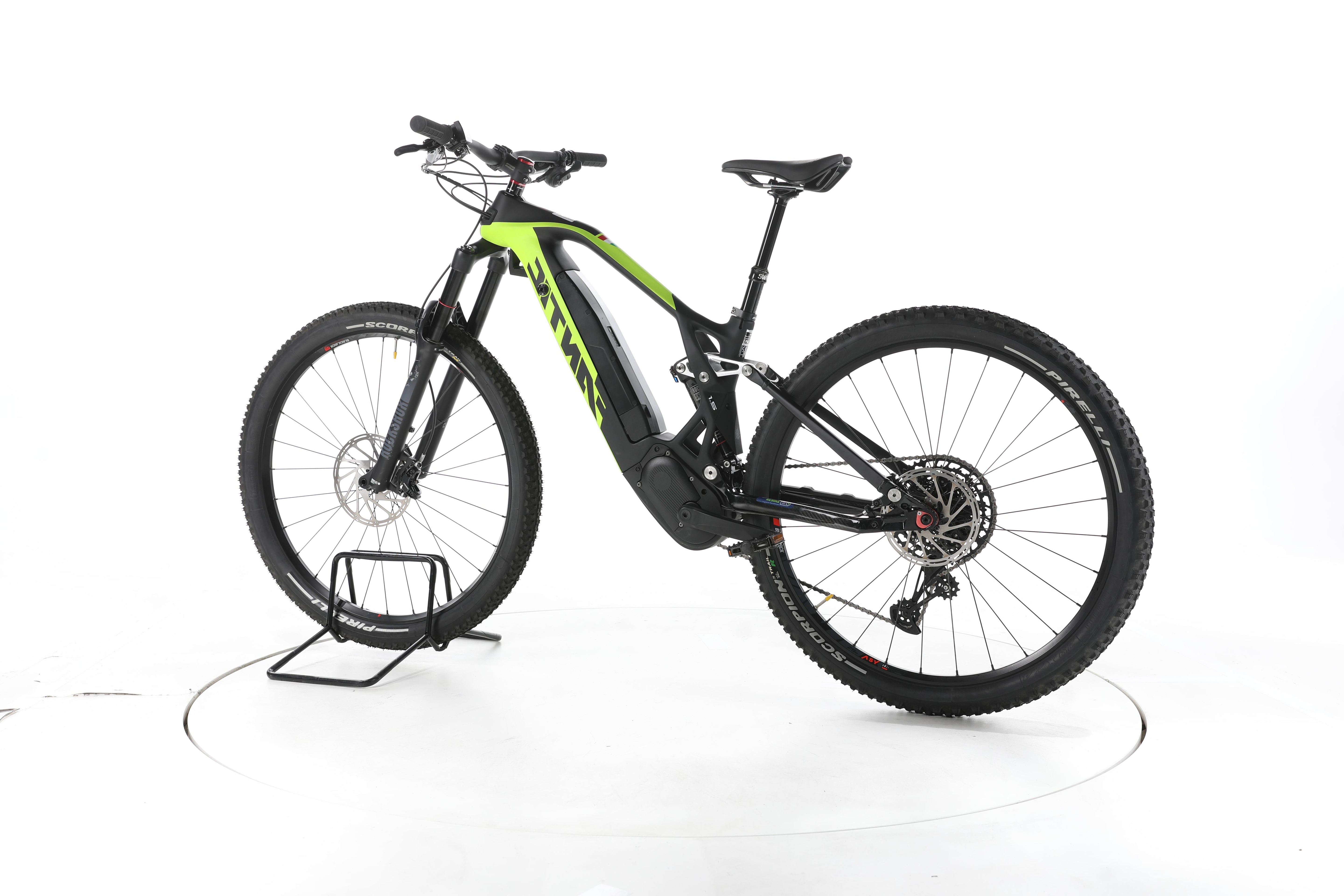 Fantic Fantic XTF 1.5 Carbon E-Bike Fully Carbon - Image 8