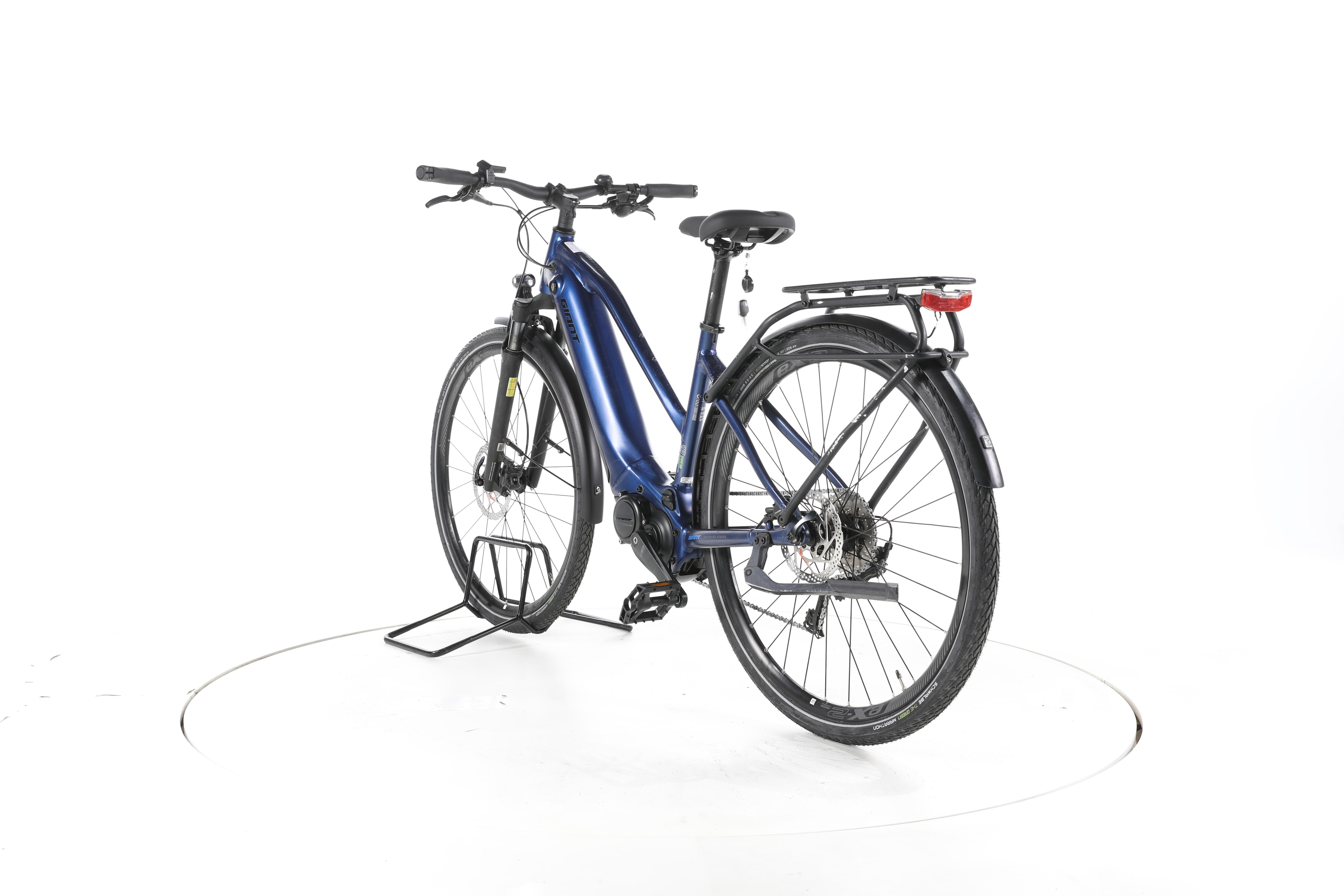 Giant Explore E+ 2 Trekking E-Bike - Image 9