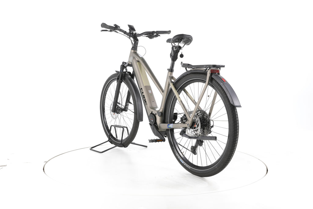 Cube Kathmandu Hybrid Pro Trekking E-Bike 2024 - Image 9
