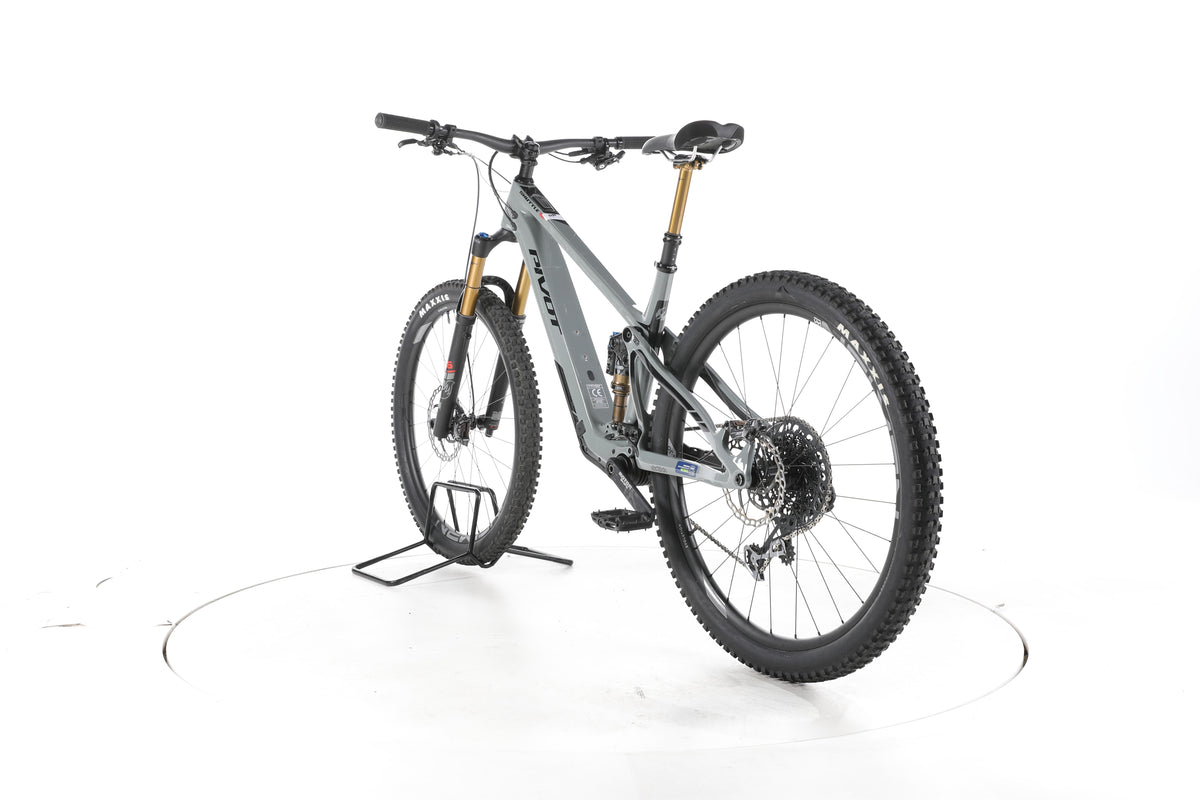 Pivot Cycles Shuttle SL E-Bike Fully Carbon - Image 9