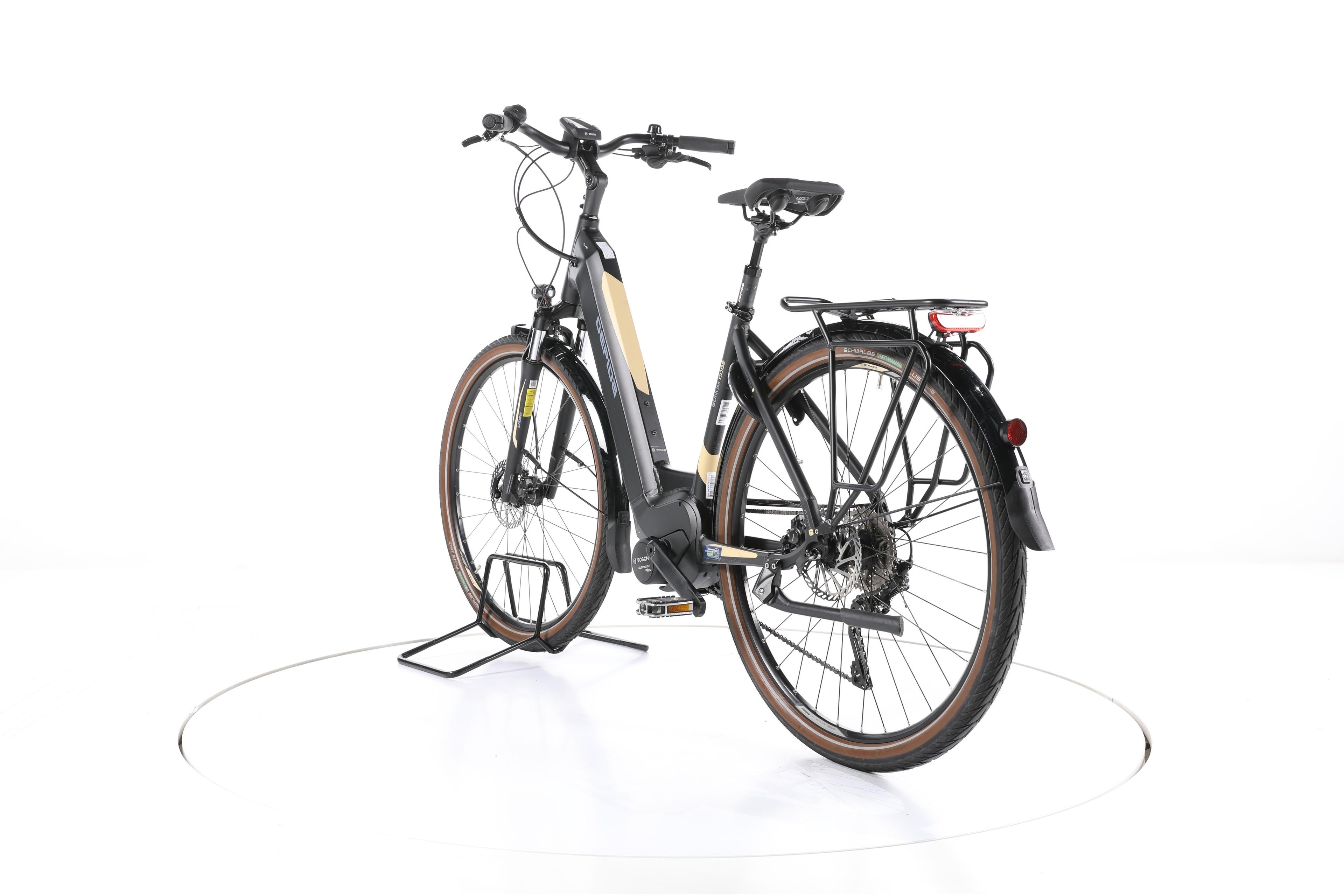 Gepida Bonum Trekking E-Bike Tiefeinsteiger - Image 9