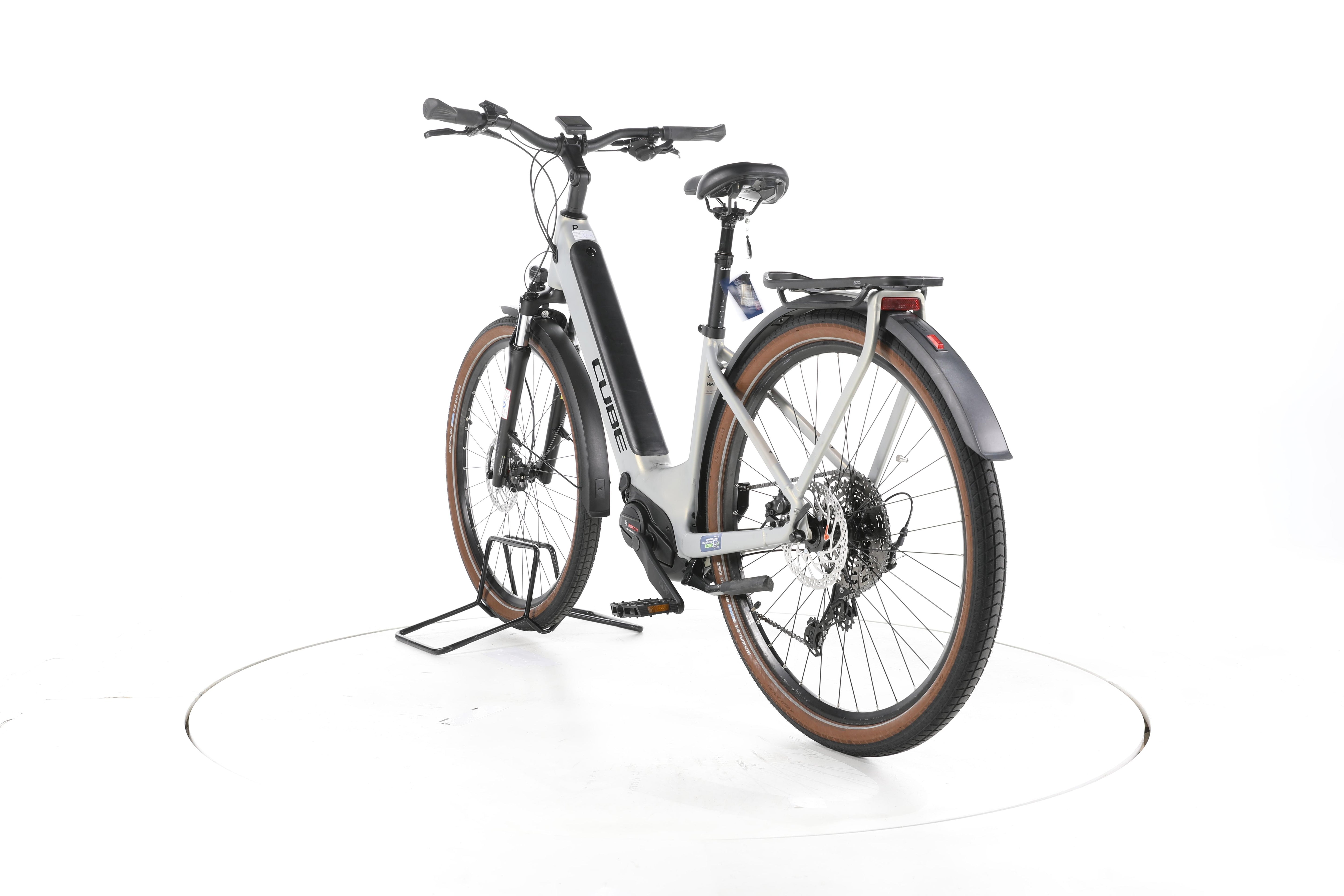 Cube Touring Hybrid Pro Trekking E-Bike Tiefeinsteiger 2024 - Image 9