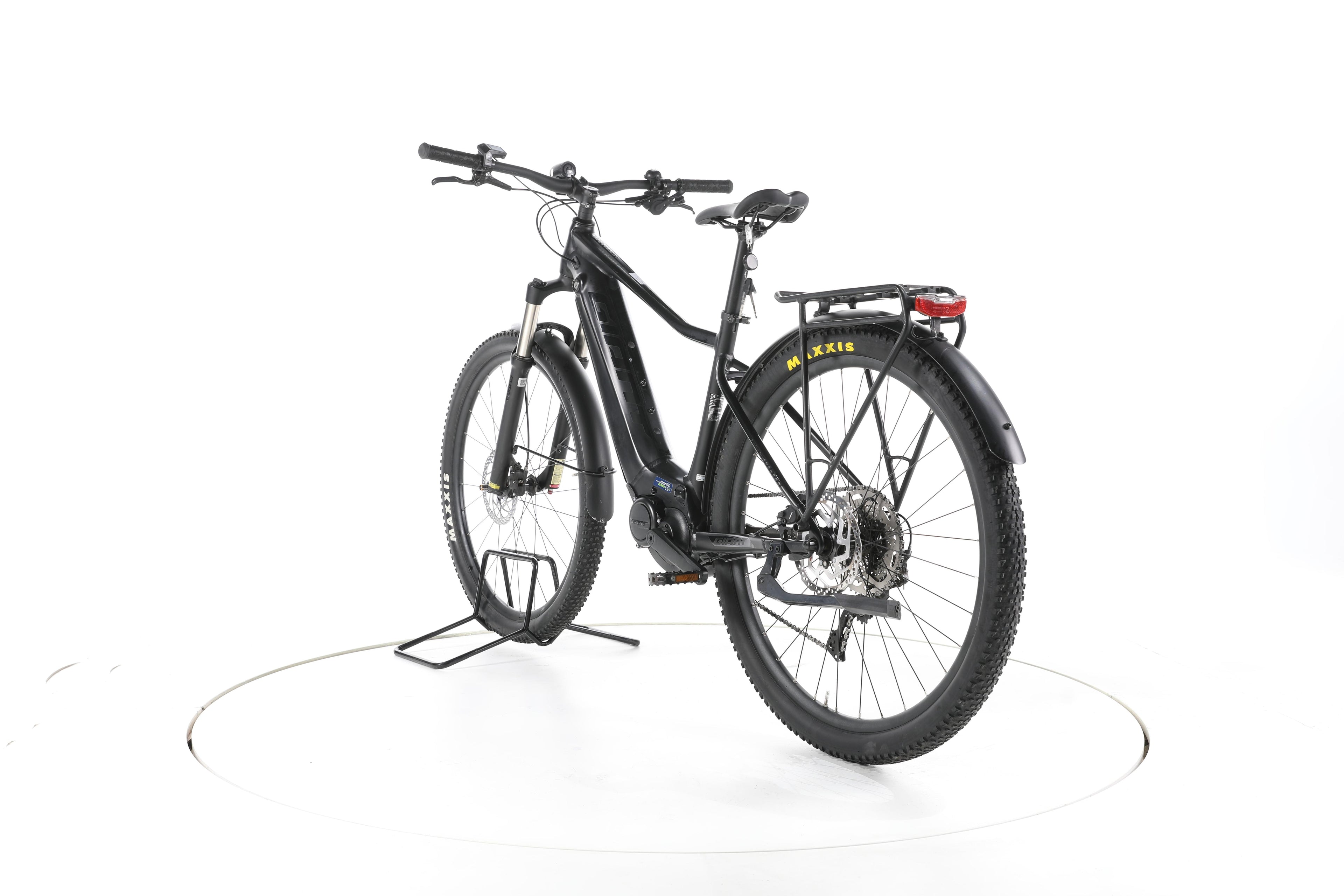 Giant Fathom E+ EX Trekking E-Bike - Image 9