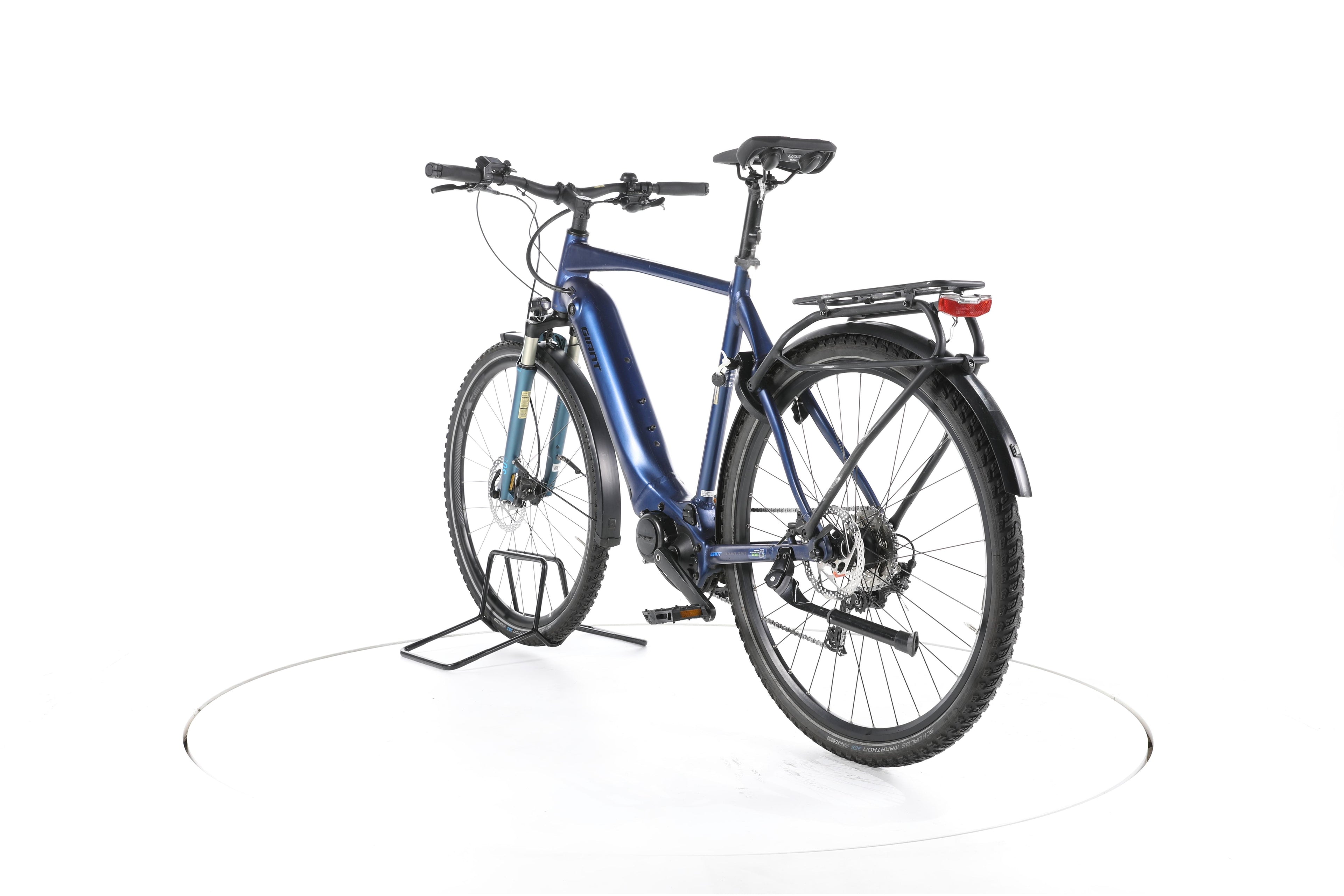 Giant Explore E+ 2 Trekking E-Bike - Image 9