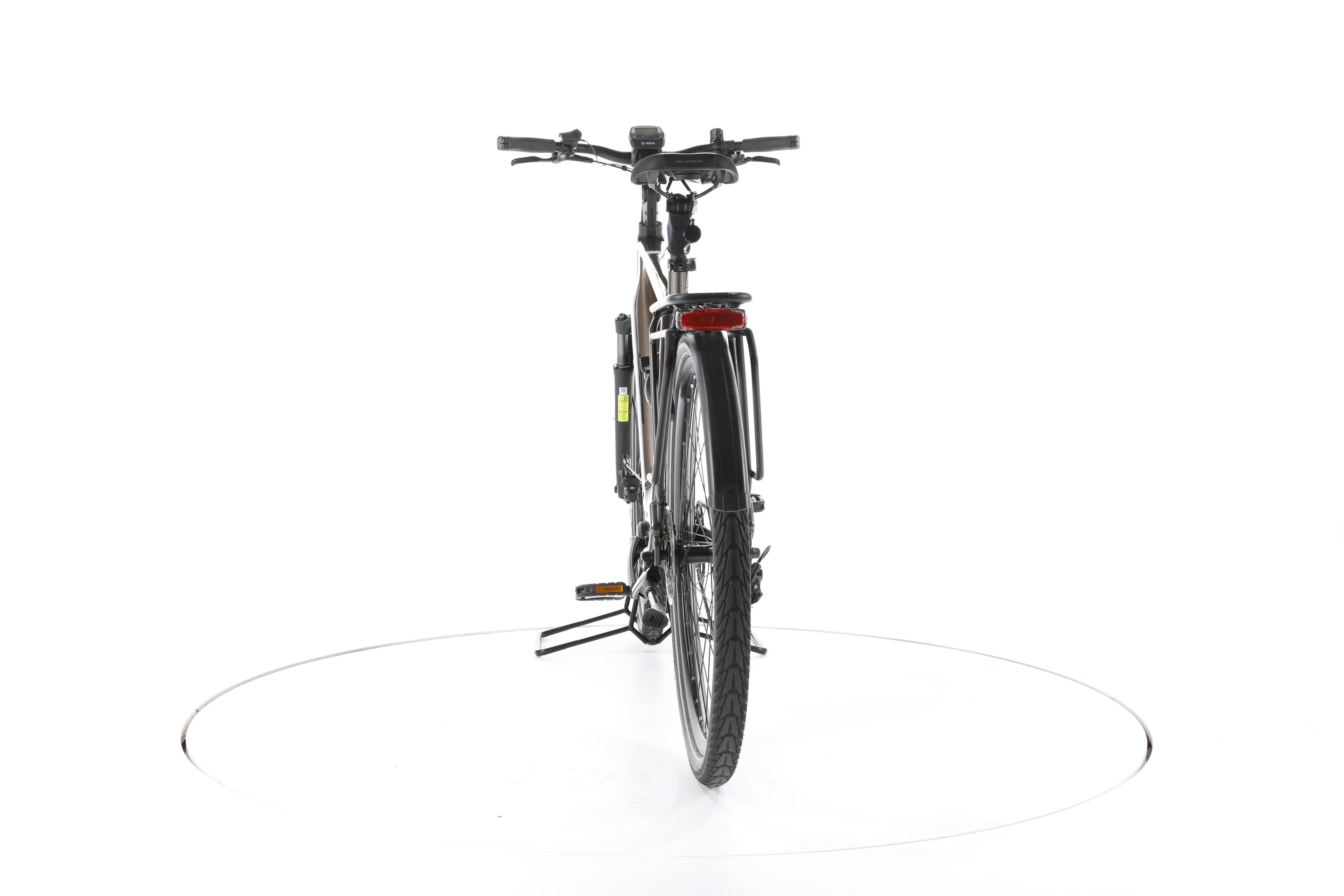 KTM Macina Tour P610 Trekking E-Bike - Image 10