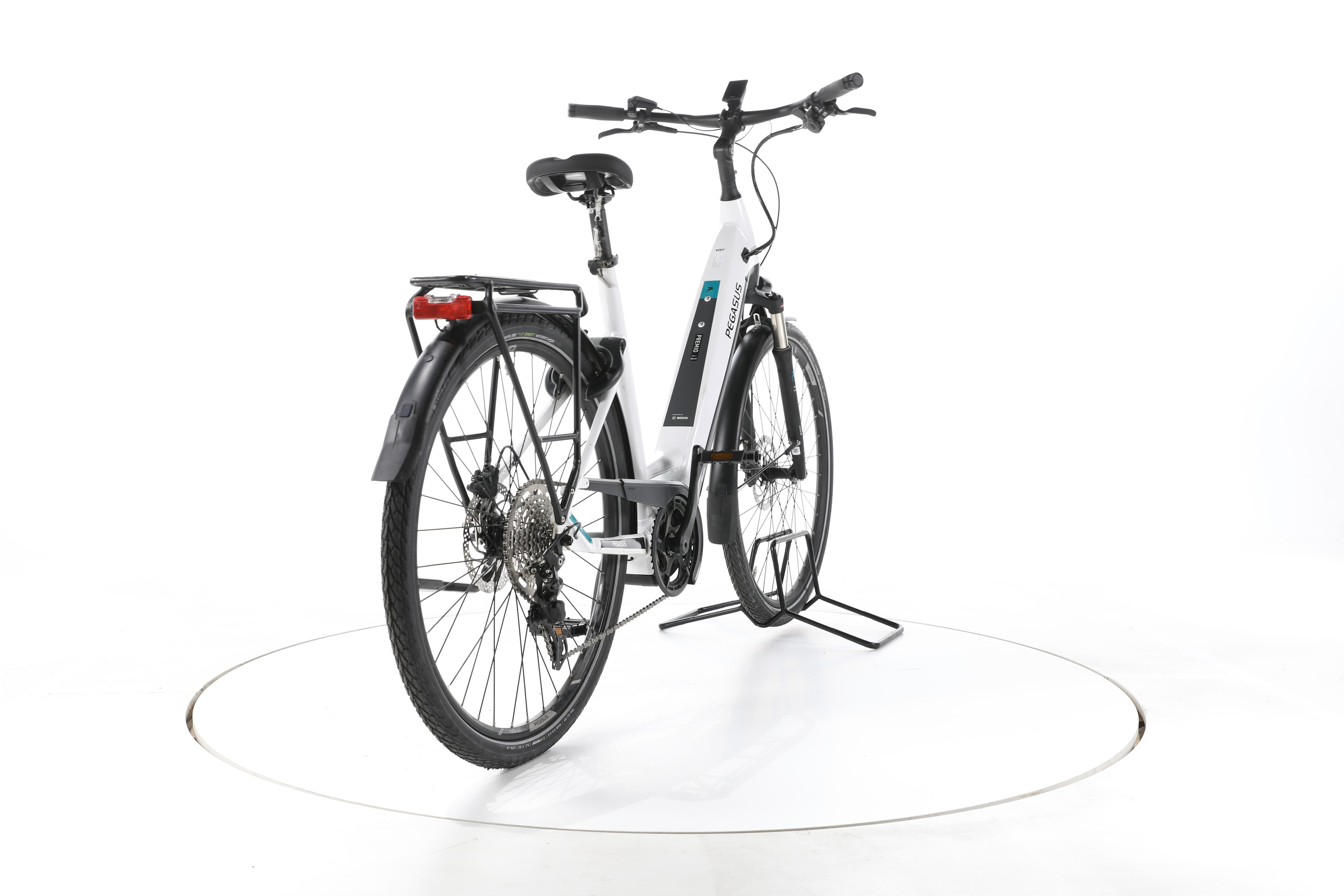 Pegasus Premio EVO 10 Lite Trekking E-Bike Tiefeinsteiger - Image 11