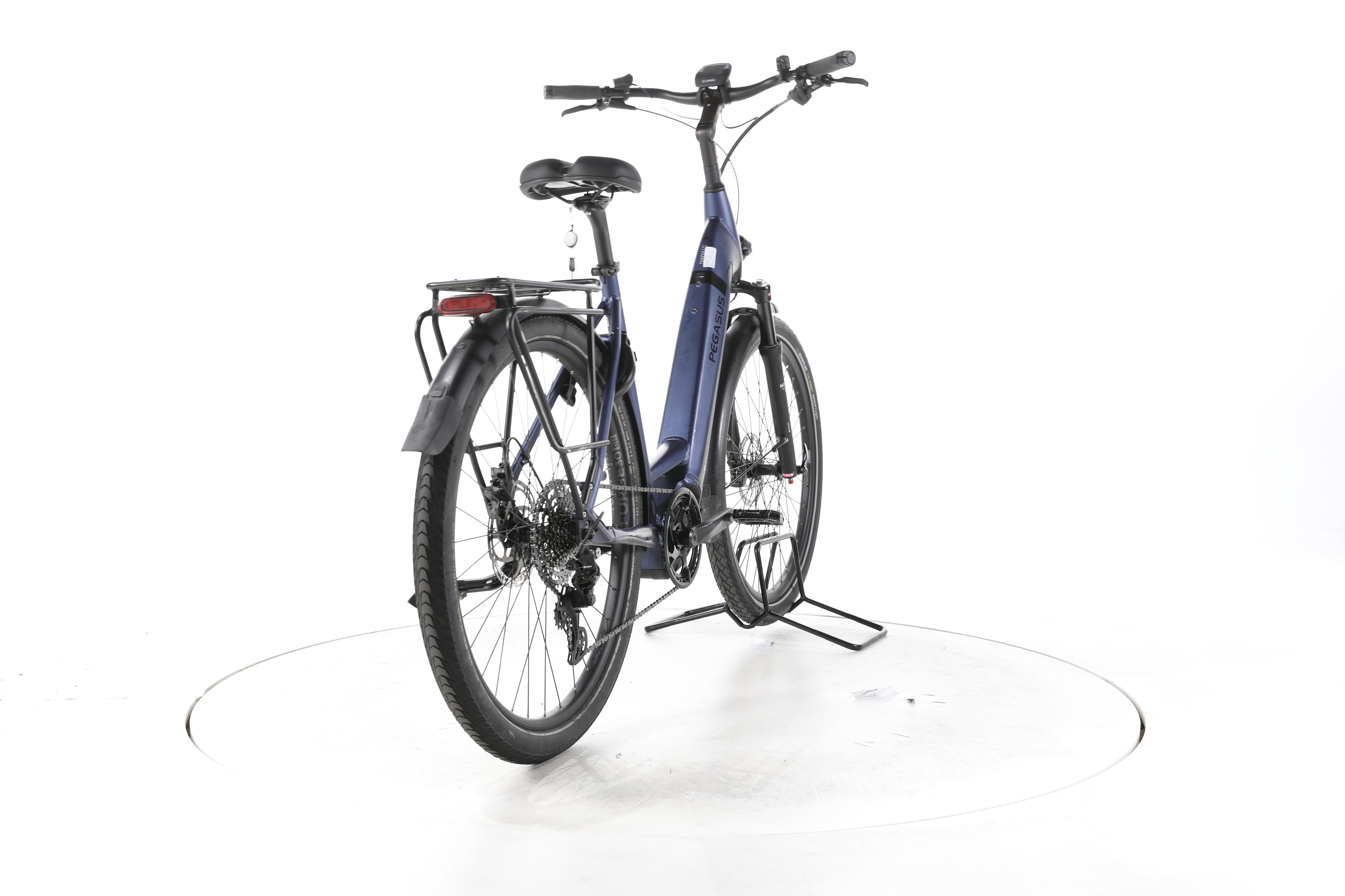Pegasus Strong EVO 10 Lite Trekking E-Bike Tiefeinsteiger - Image 11