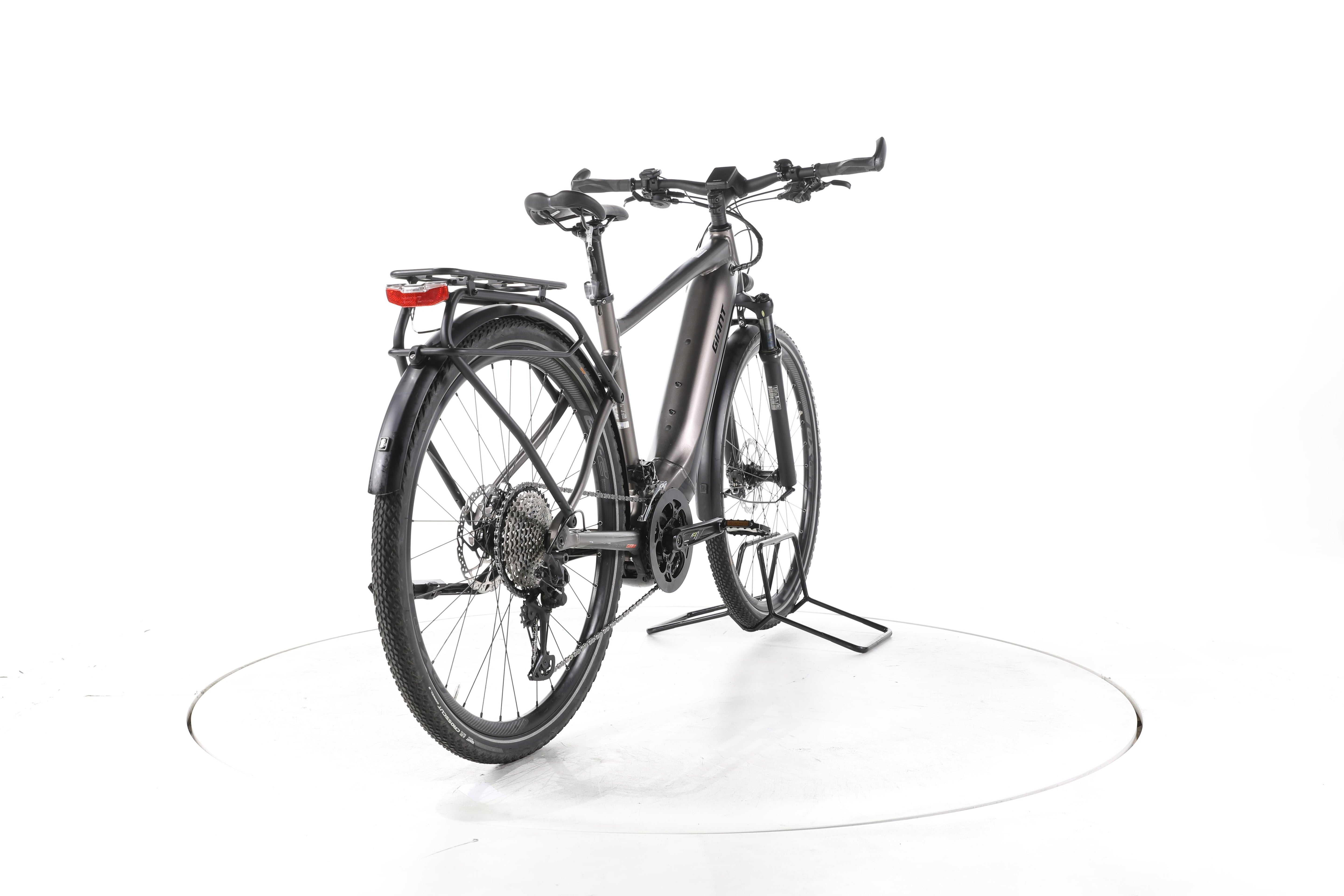 Giant Explore E+ Pro 0 Trekking E-Bike - Image 11