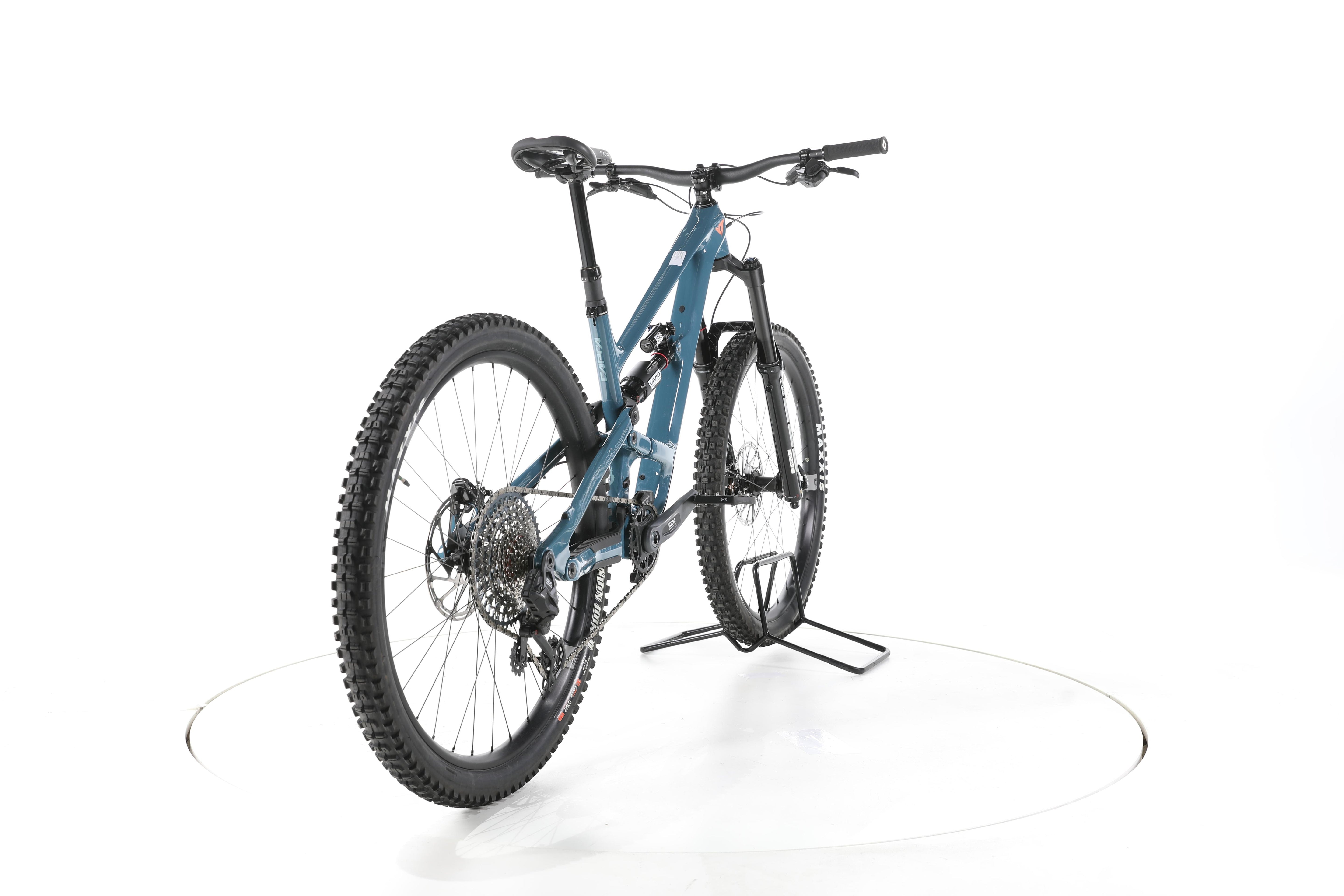 YT CAPRA Core 4 - Image 11