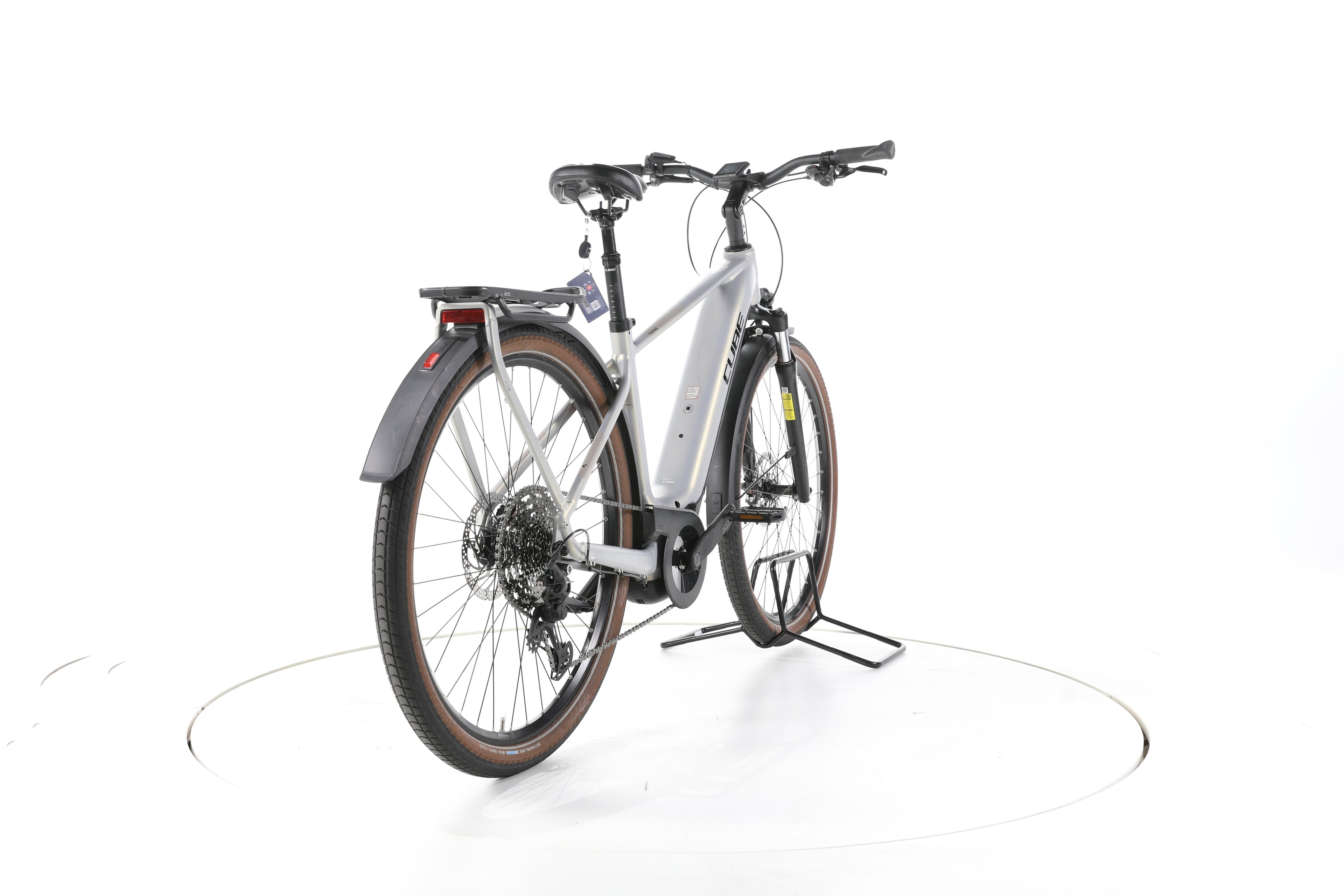 Cube Touring Hybrid Pro Trekking E-Bike 2024 - Image 11