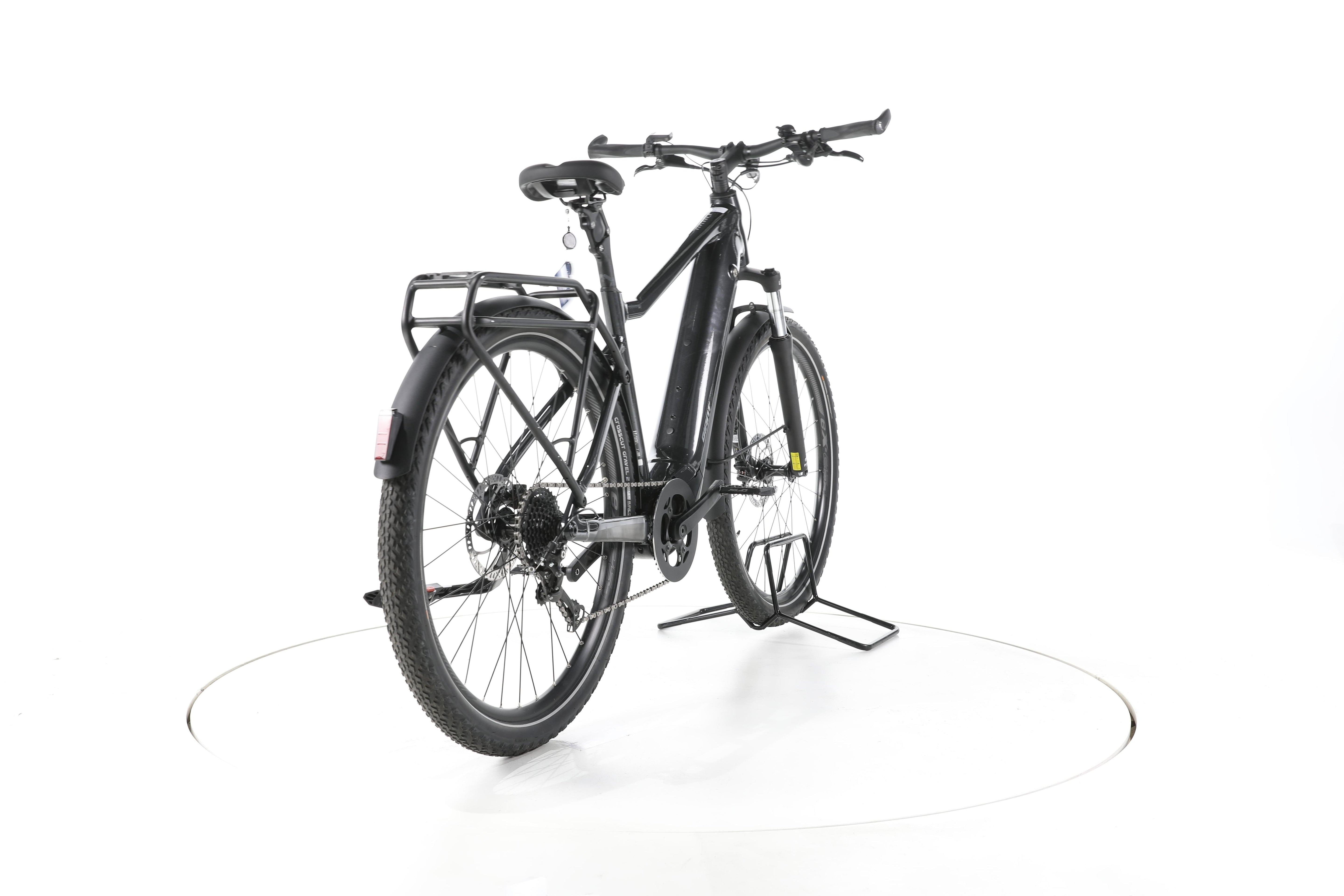 Giant Explore E+ 2 Trekking E-Bike - Image 11