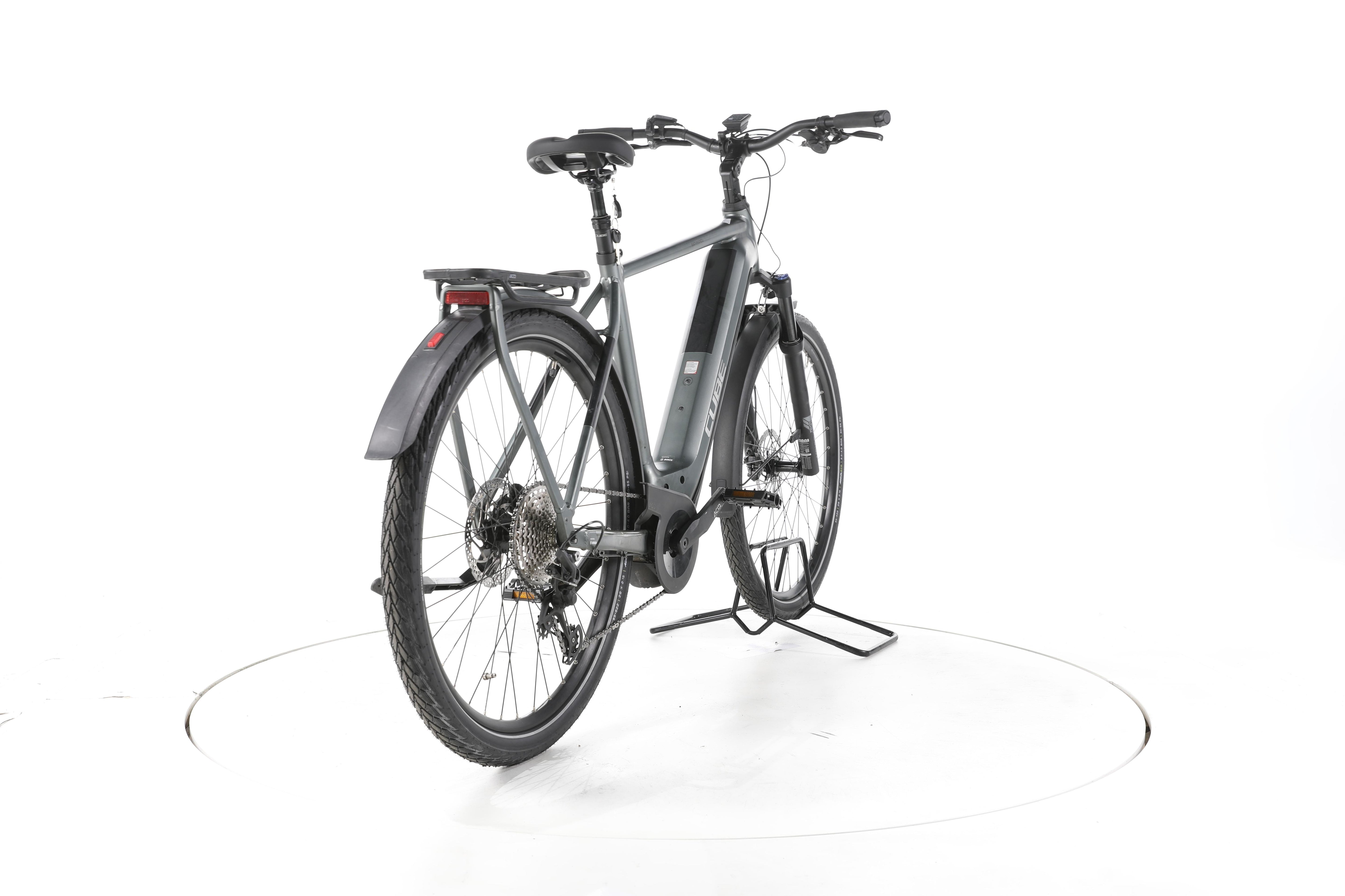 Cube Kathmandu Hybrid Pro Trekking E-Bike - Image 11
