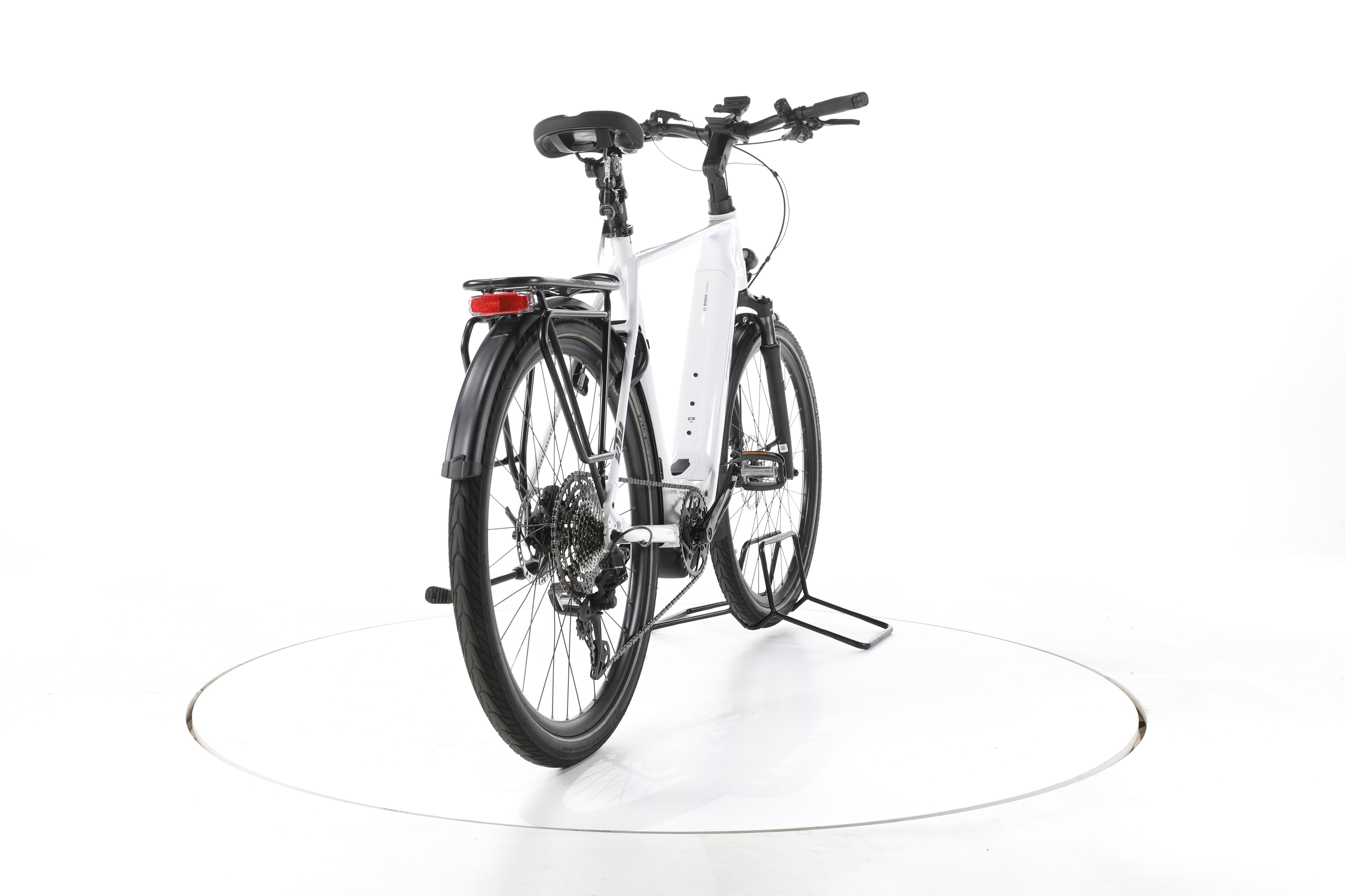 KTM Macina Style 720 Trekking E-Bike - Image 11