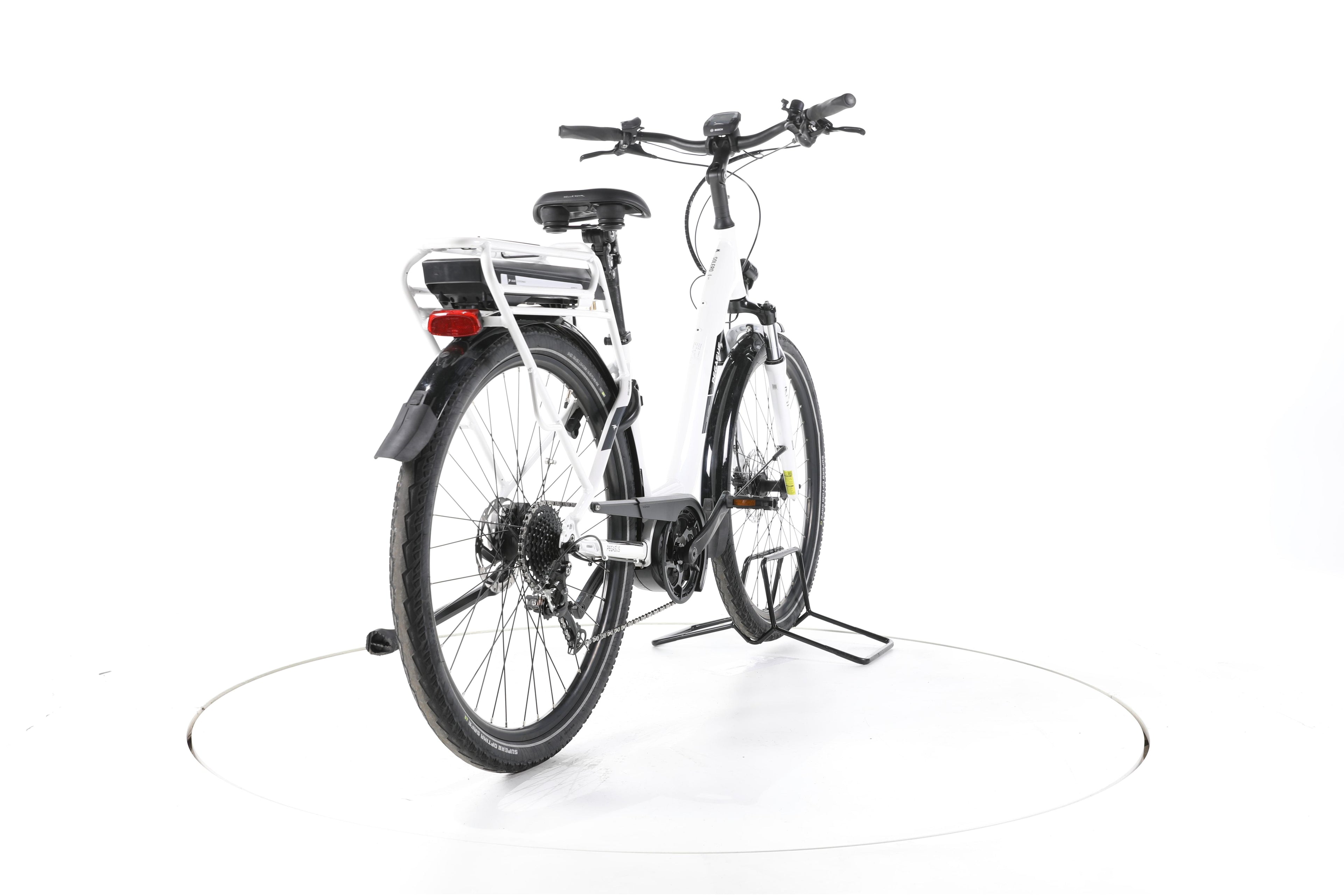 Pegasus Solero E9 Performance Trekking E-Bike Tiefeinsteiger - Image 11