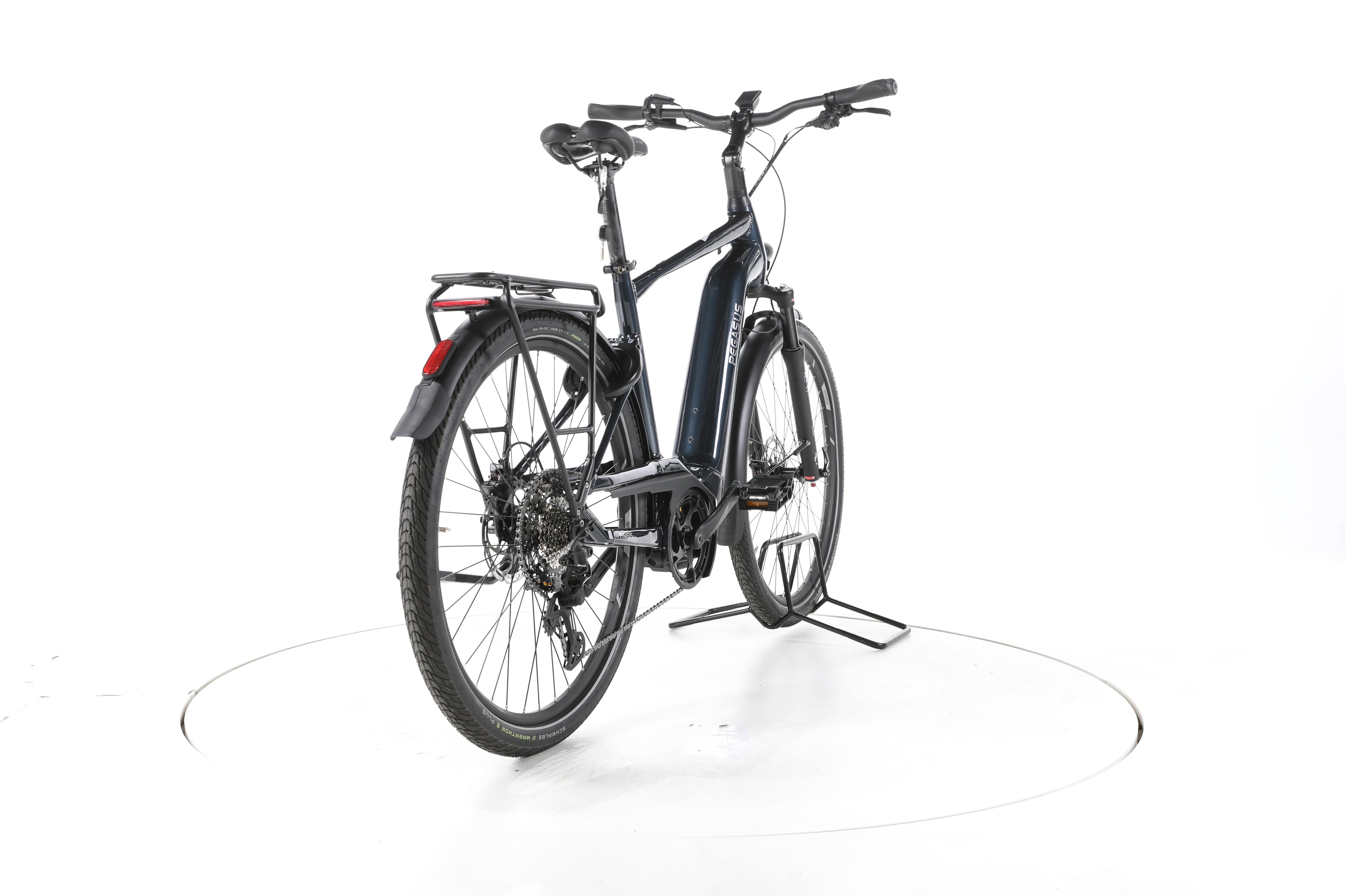 Pegasus Premio EVO 11 Trekking E-Bike - Image 11
