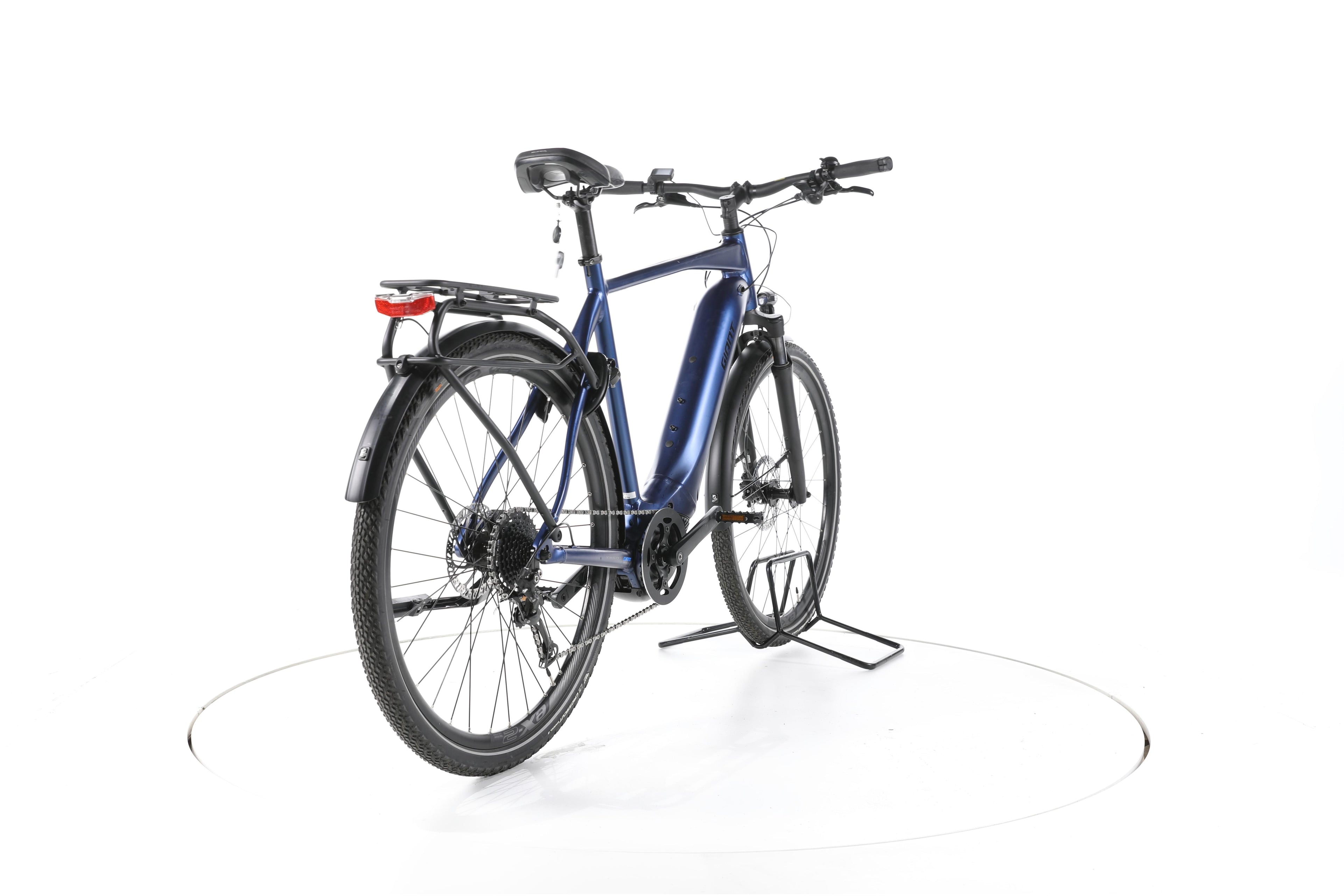 Giant Explore E+ 2 GTS Trekking E-Bike - Image 11