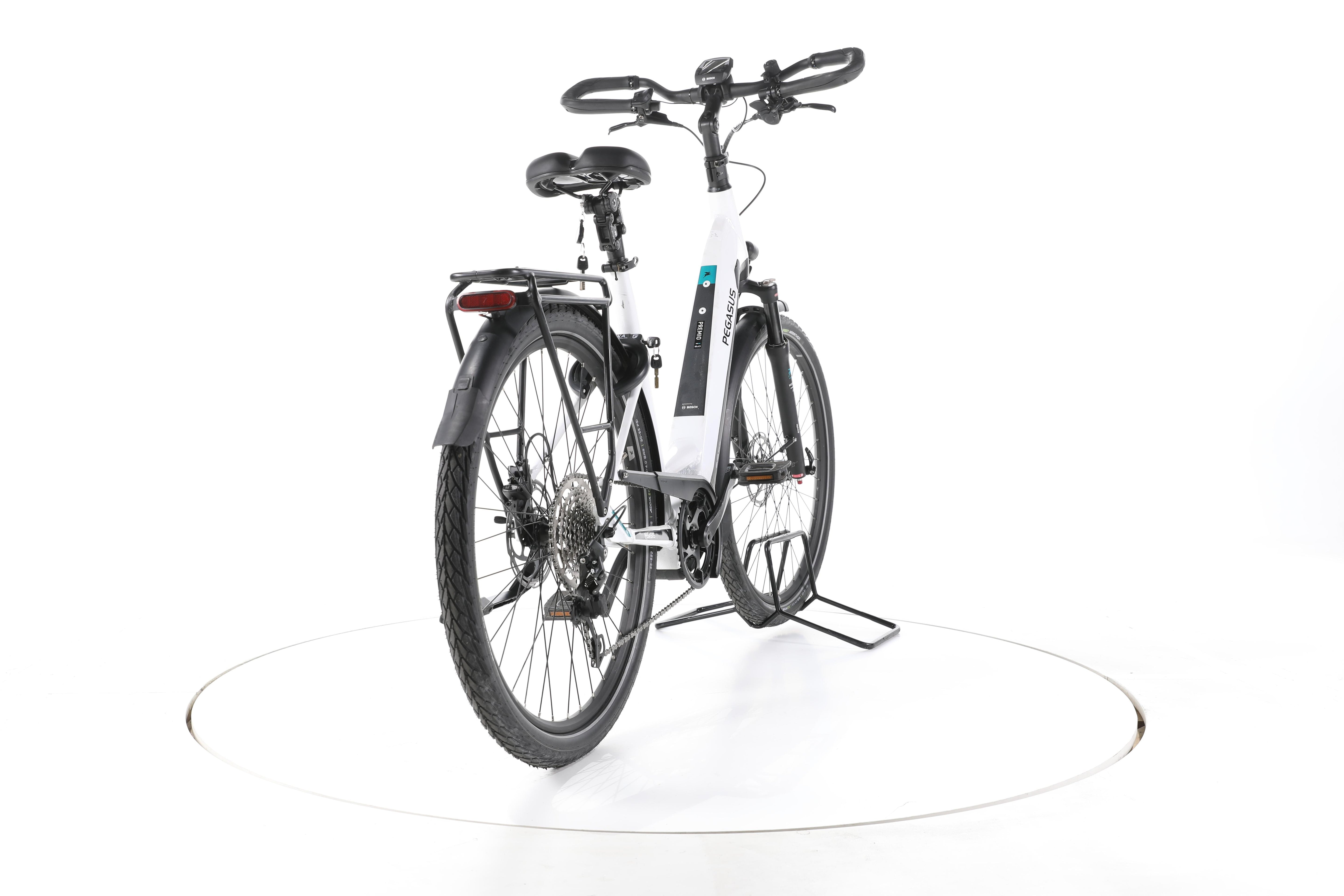 Pegasus Premio Evo 10 Lite Comfort Trekking E-Bike Tiefeinsteiger - Image 11