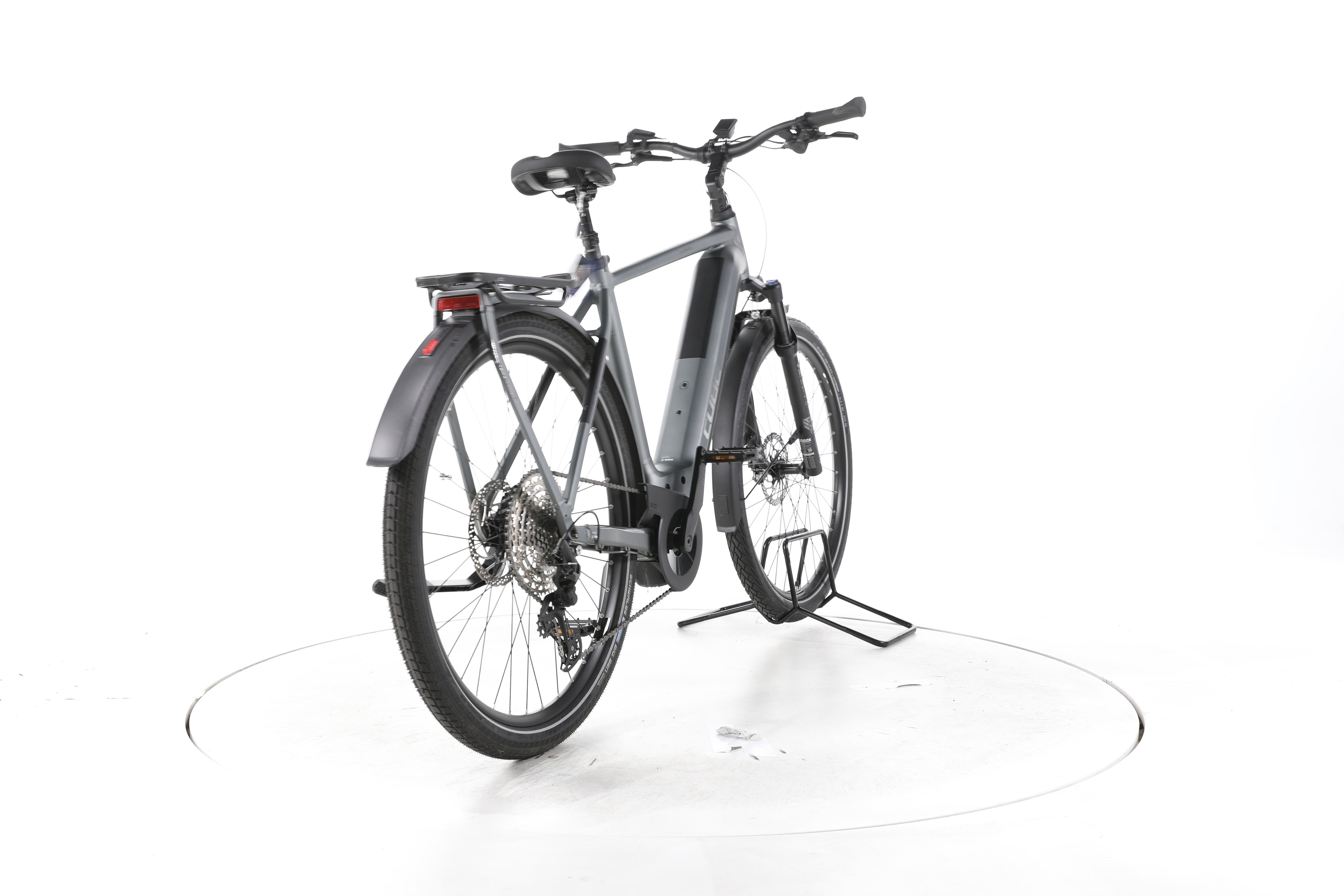 Cube Kathmandu Hybrid Pro Trekking E-Bike - Image 11