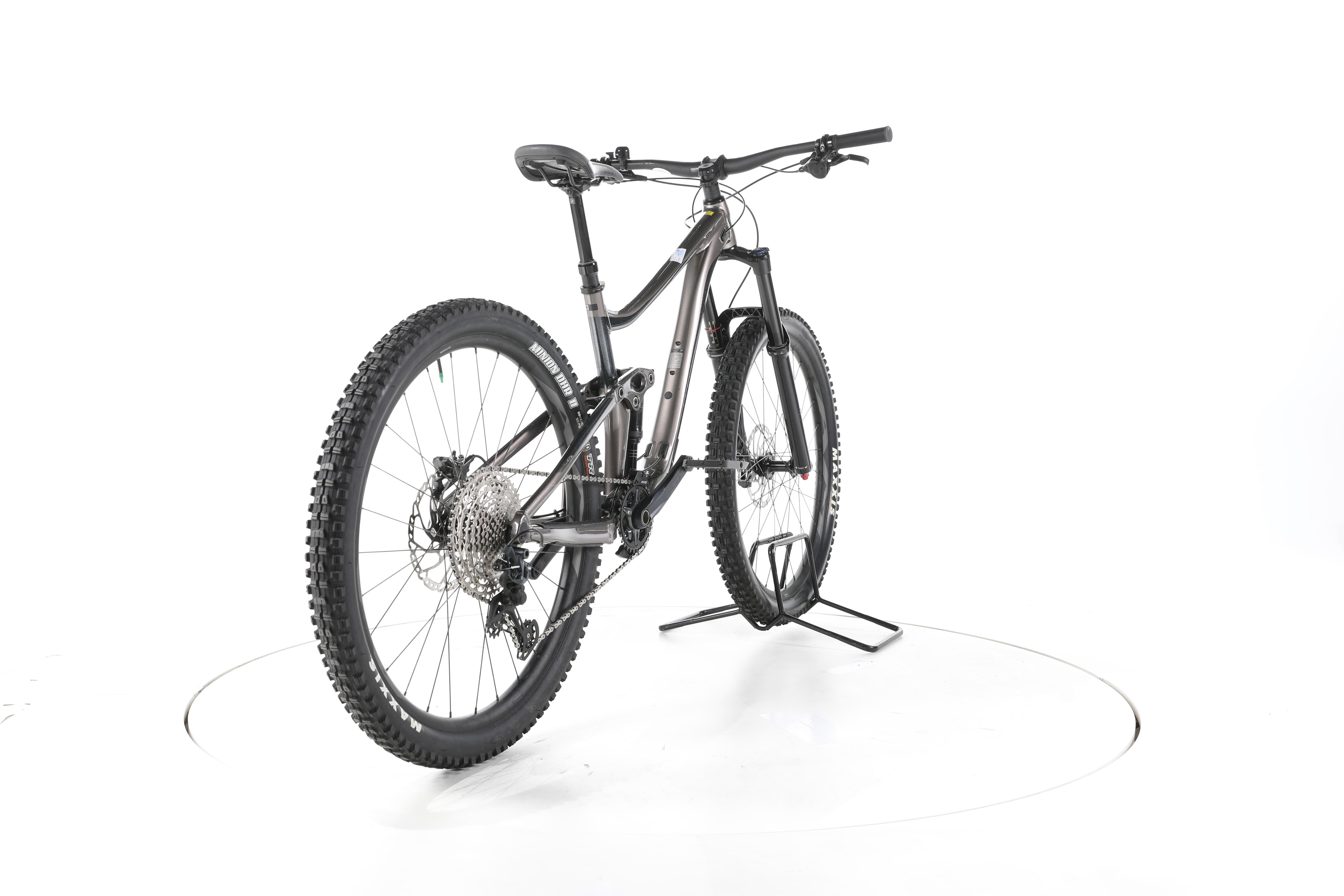 Giant Reign - Image 11