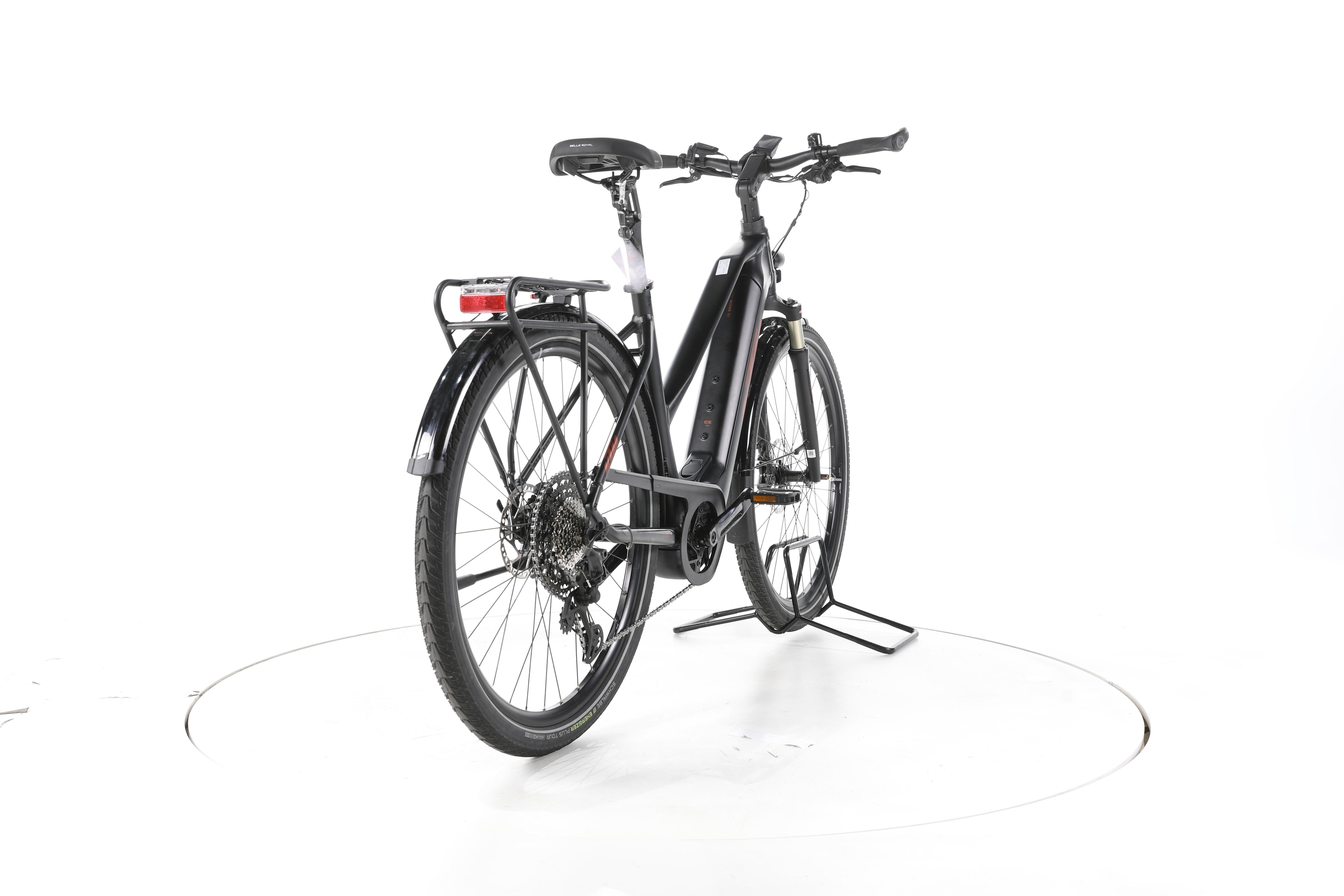 KTM Macina Ultimate XTS Trekking E-Bike - Image 11
