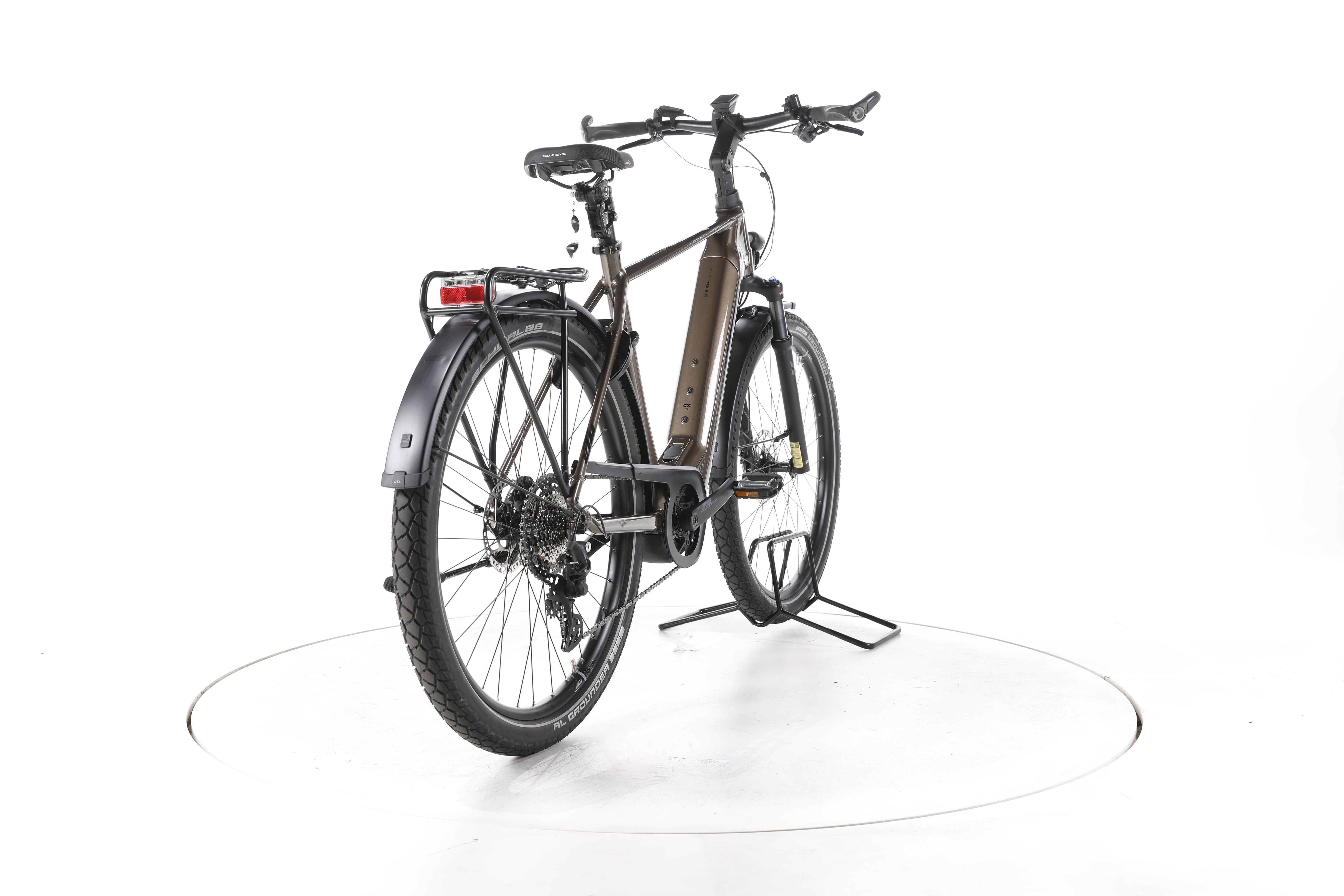 KTM Macina Gran 710 Trekking E-Bike - Image 11