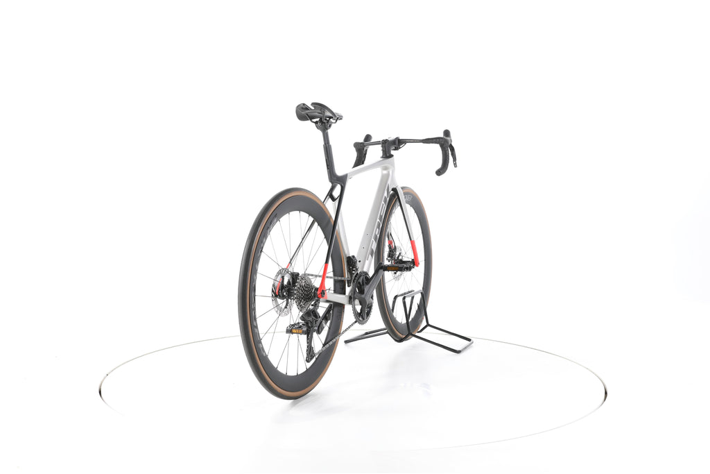 Trek Madone SL 7 Gen 8 - Image 11