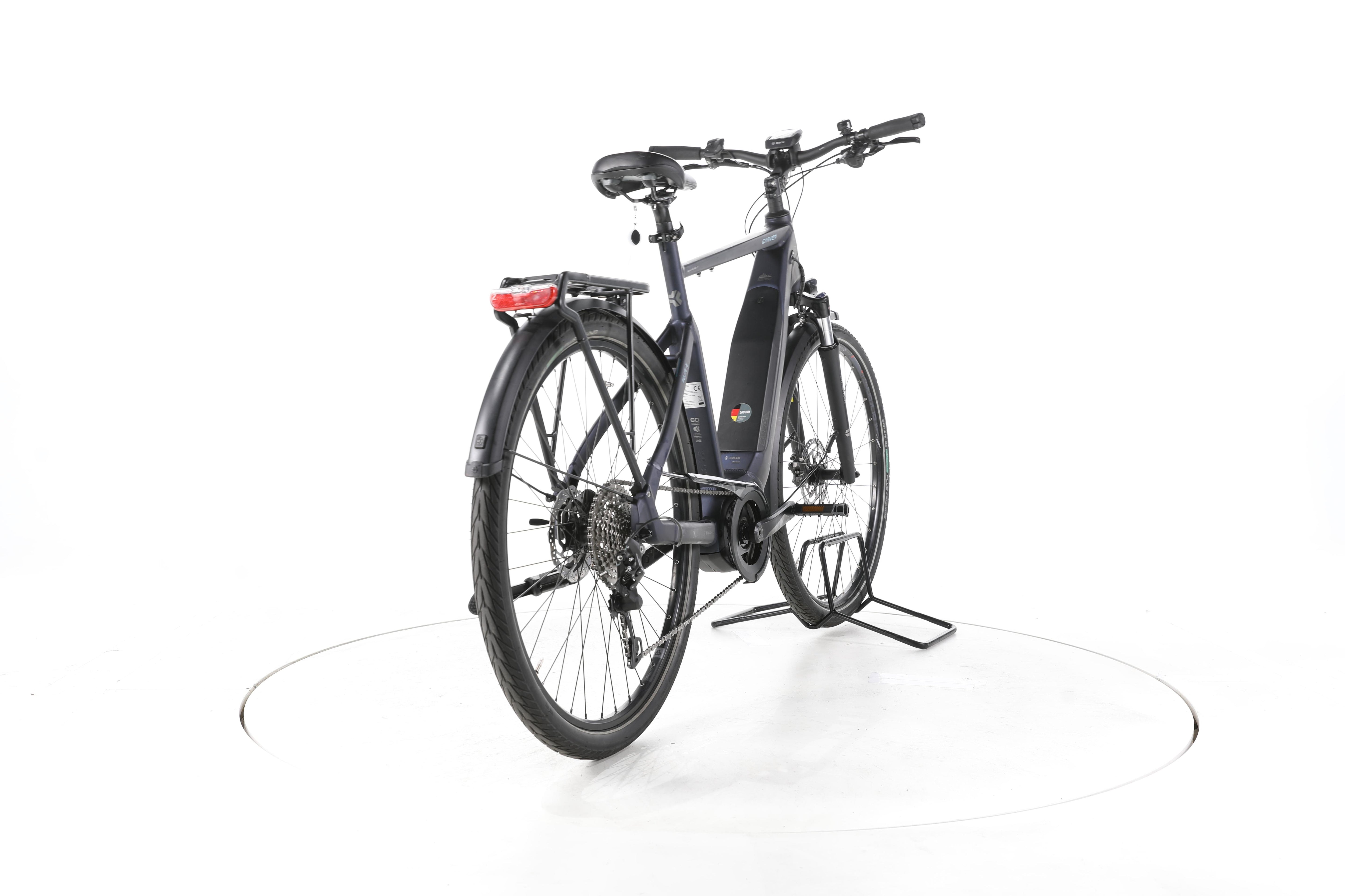 Carver Route E.420 Trekking E-Bike - Image 11