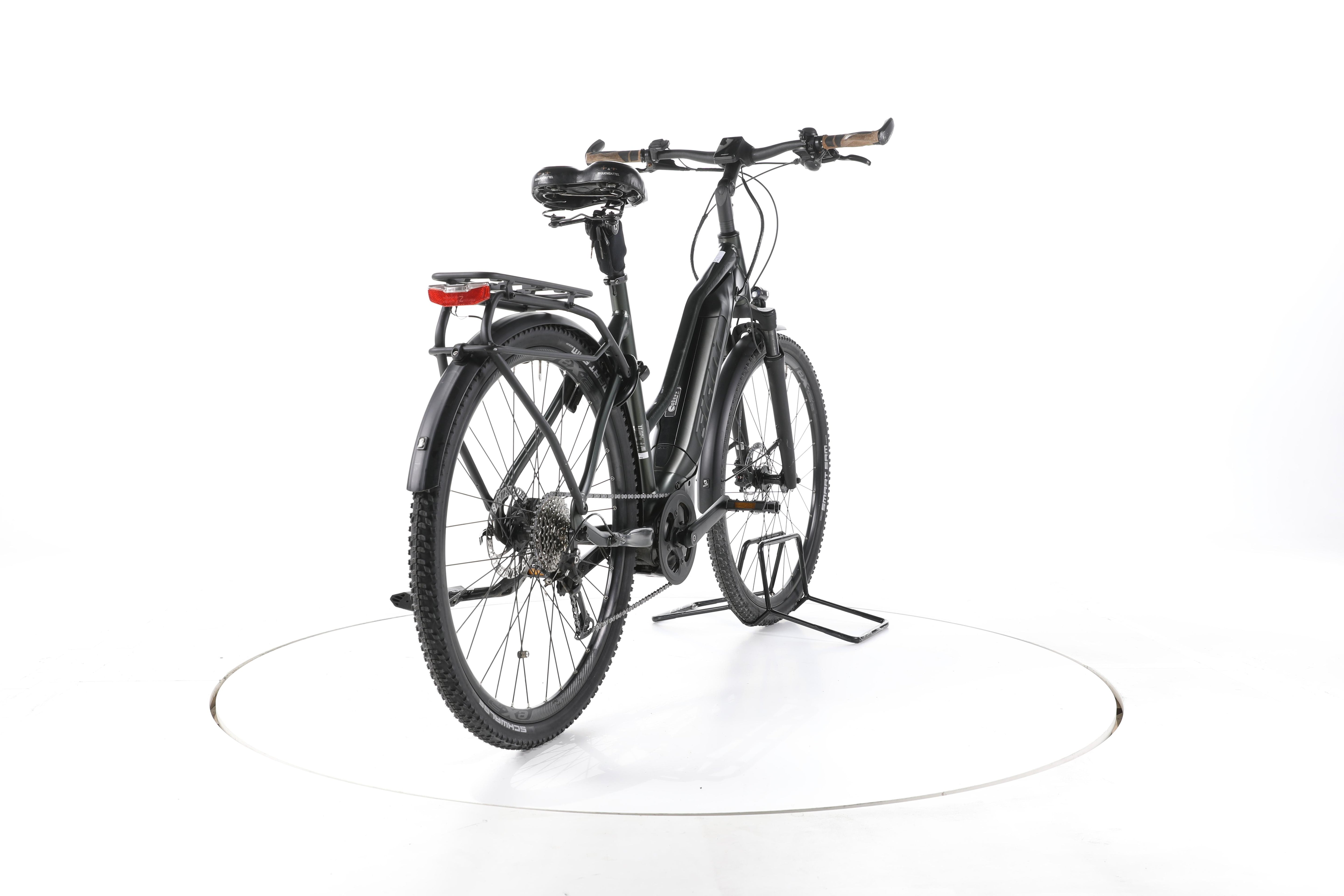 Giant Explore E+ 3 Trekking E-Bike - Image 11