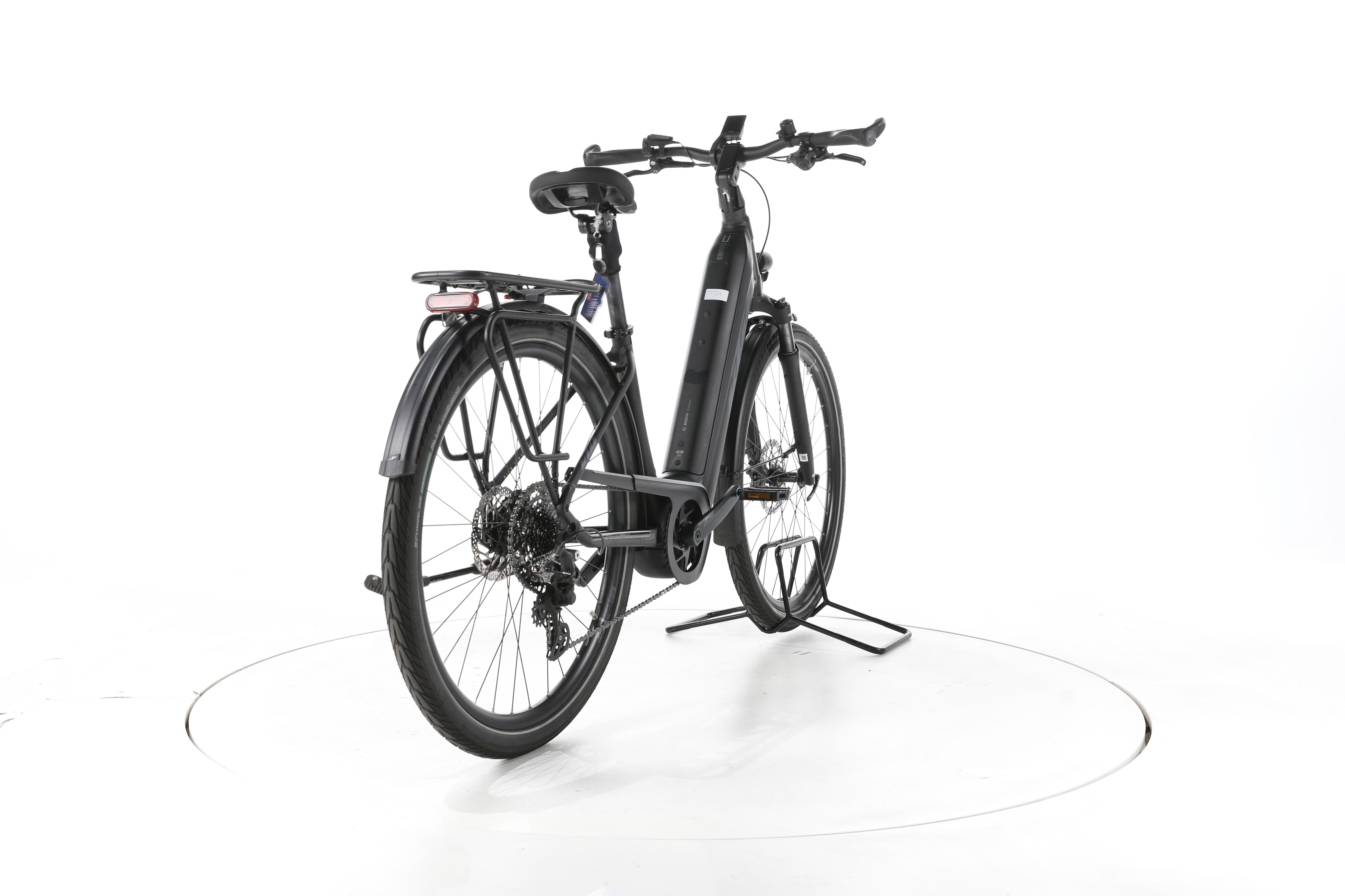 KTM Cento 10 Plus Trekking E-Bike - Image 11