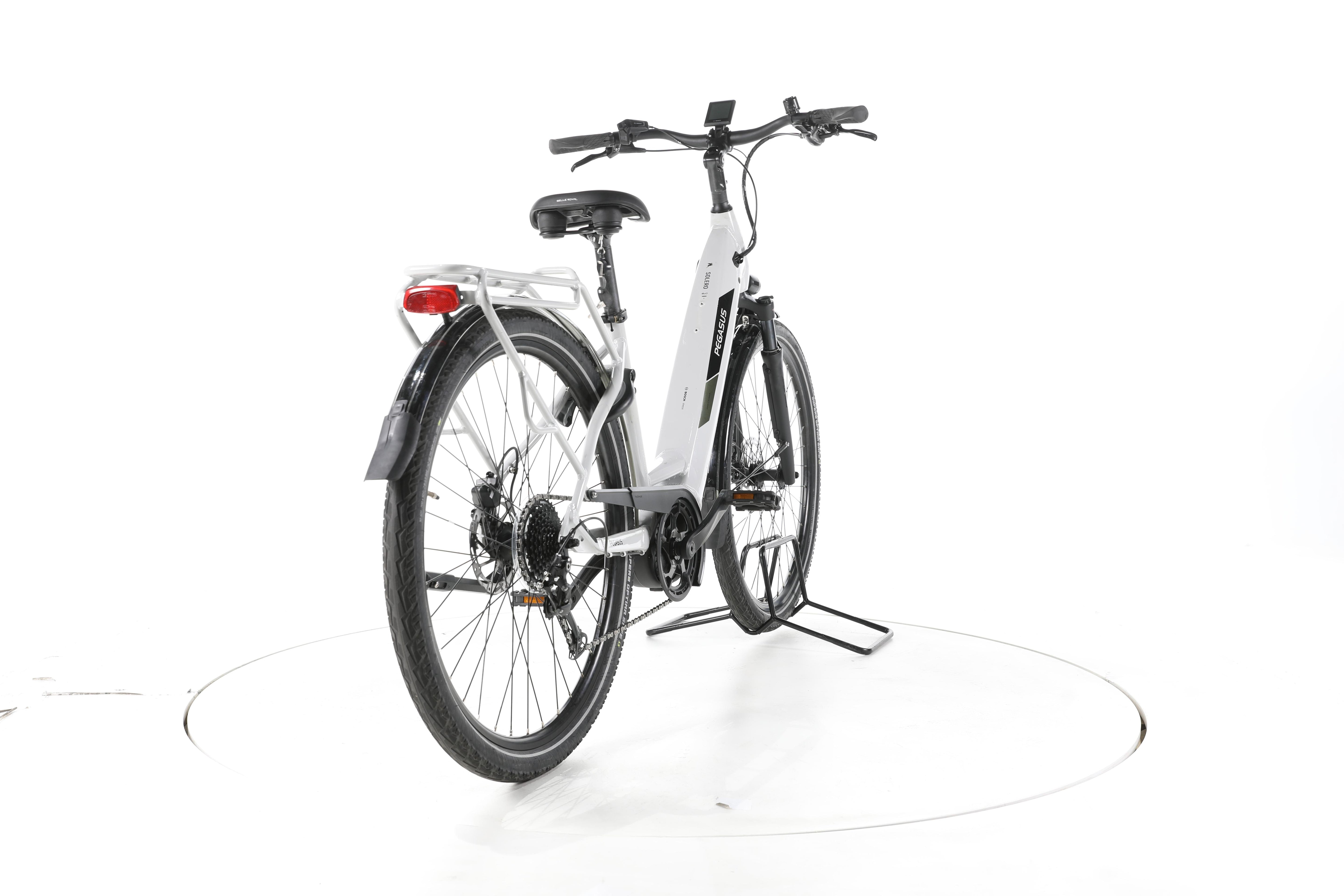 Pegasus Solero Evo 9 Trekking E-Bike Tiefeinsteiger - Image 11
