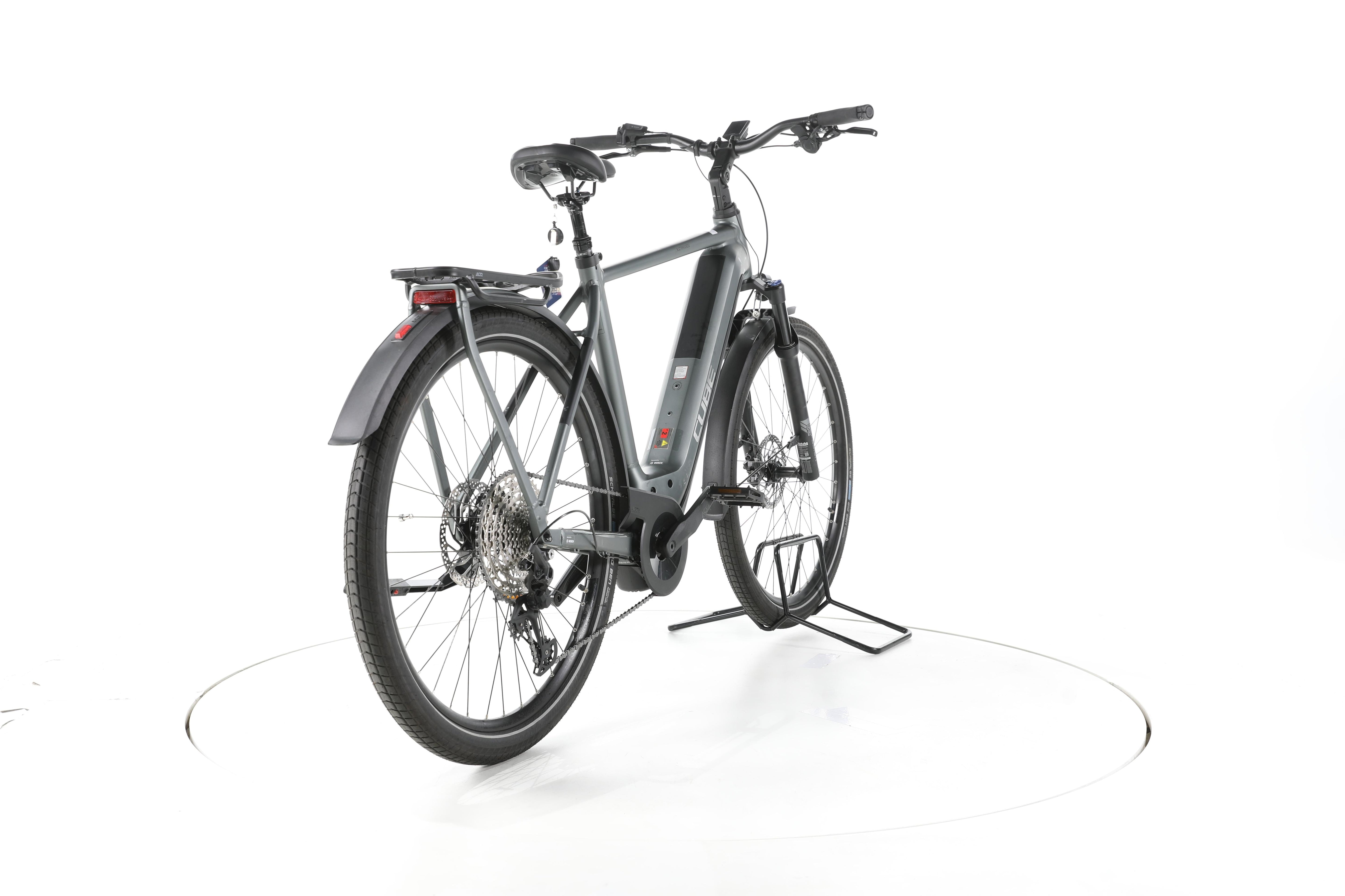 Cube Kathmandu Hybrid Pro Trekking E-Bike - Image 11