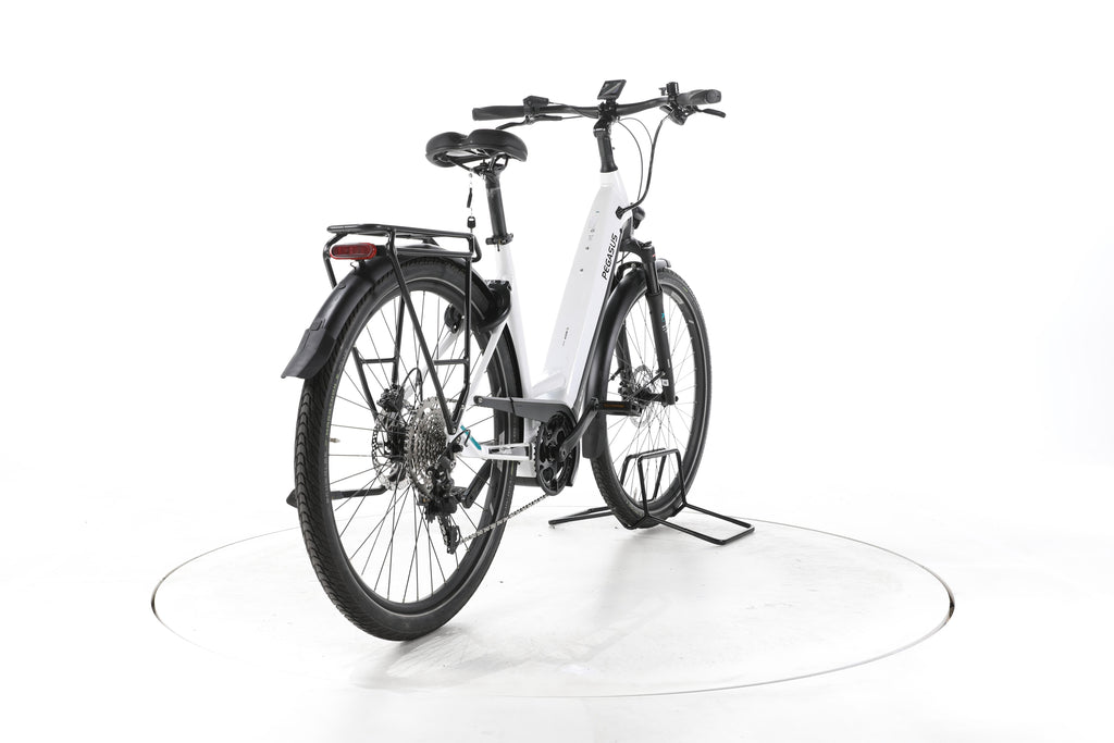 Pegasus Premio EVO Lite Trekking E-Bike Tiefeinsteiger - Image 11