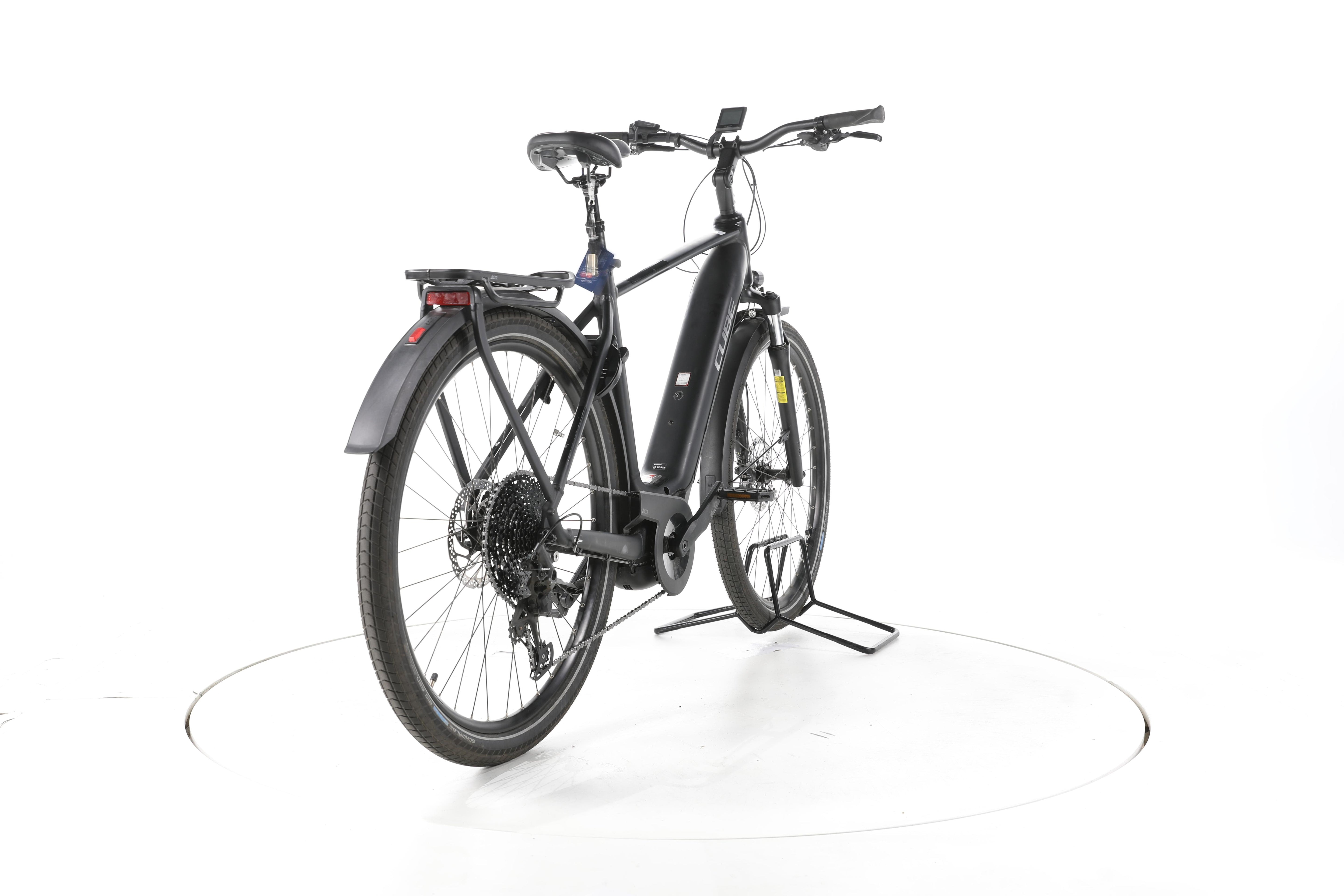 Cube Touring Hybrid Pro Trekking E-Bike - Image 11