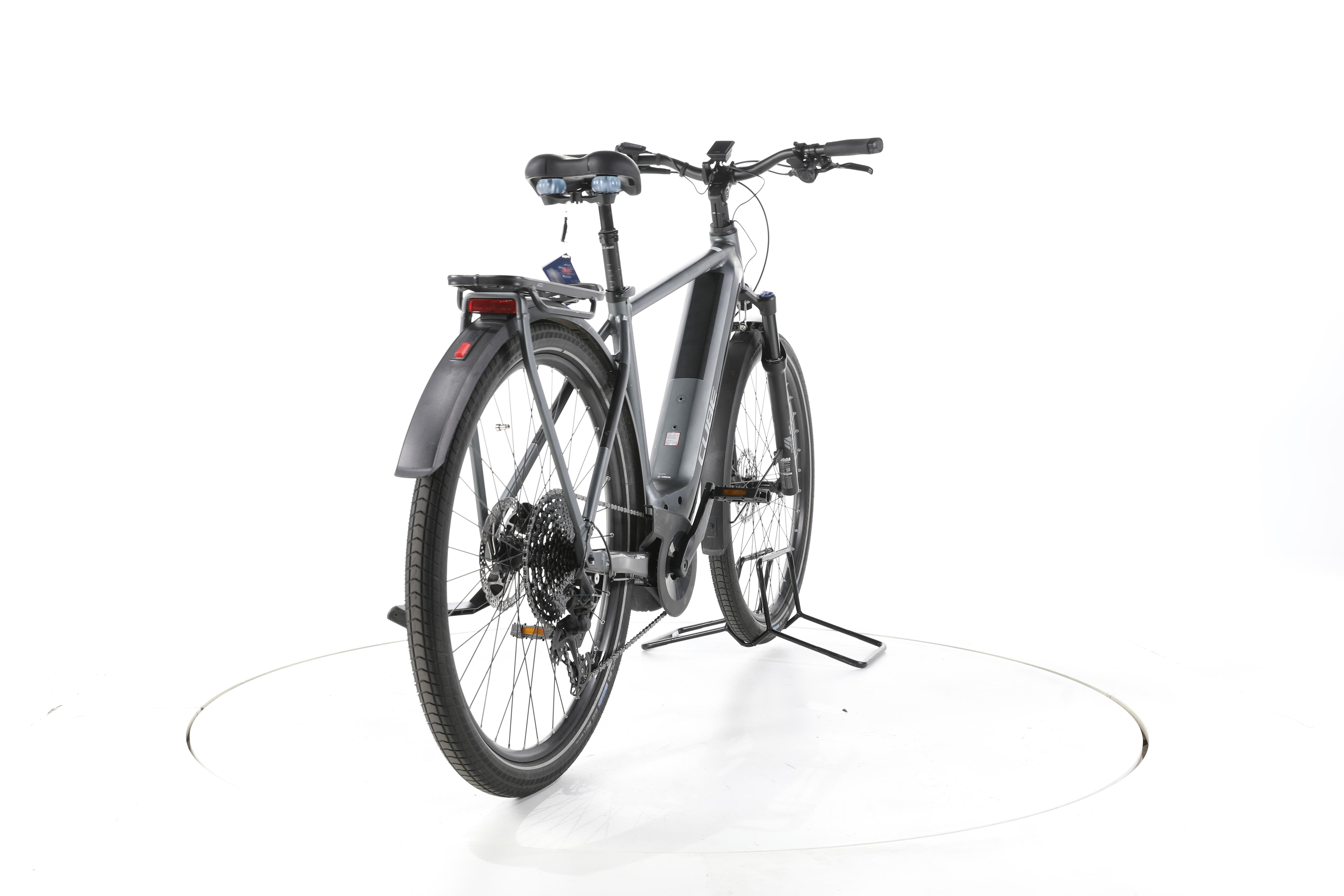 Cube Kathmandu Hybrid Pro Trekking E-Bike - Image 11