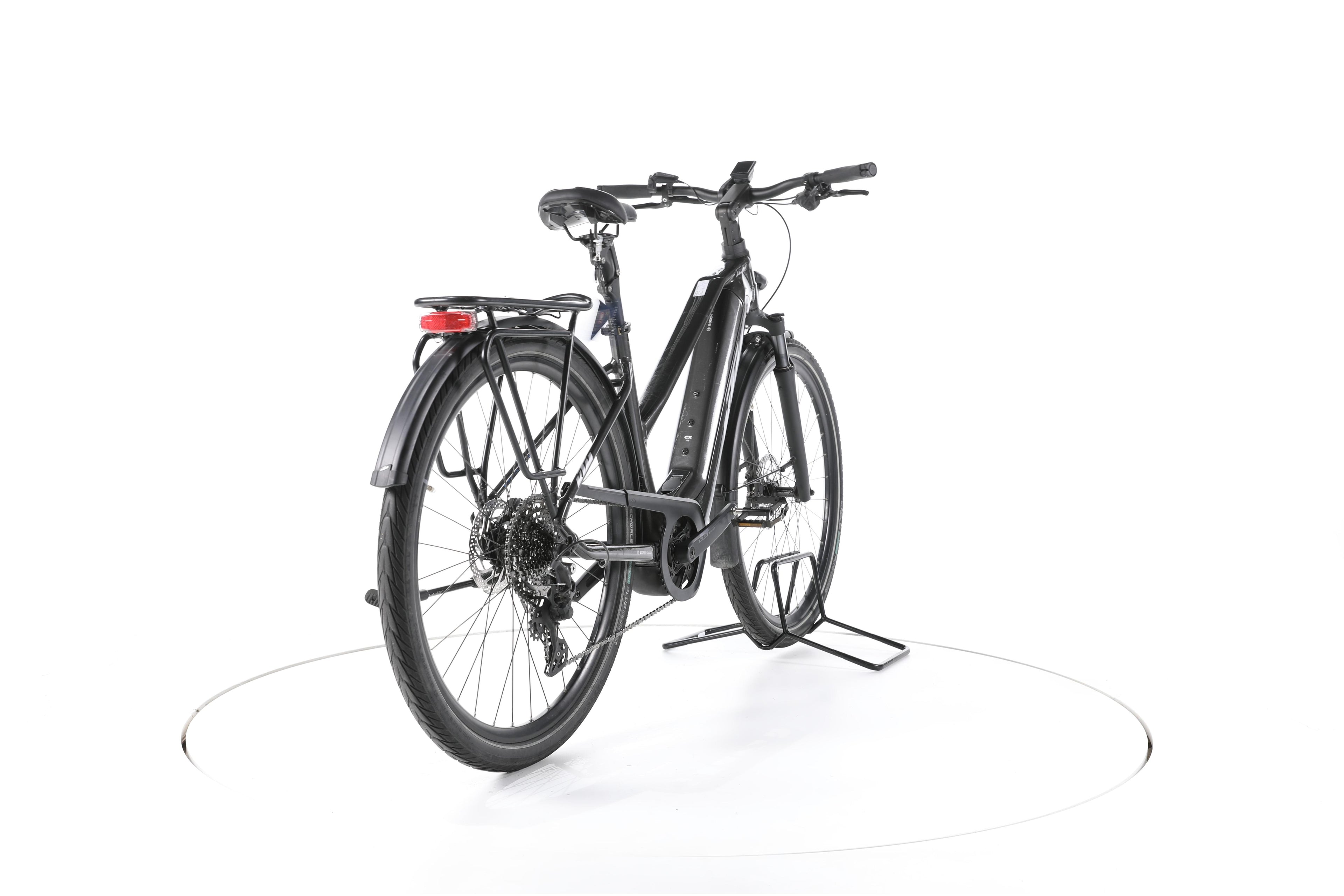 KTM Macina Style 730 Trekking E-Bike - Image 11