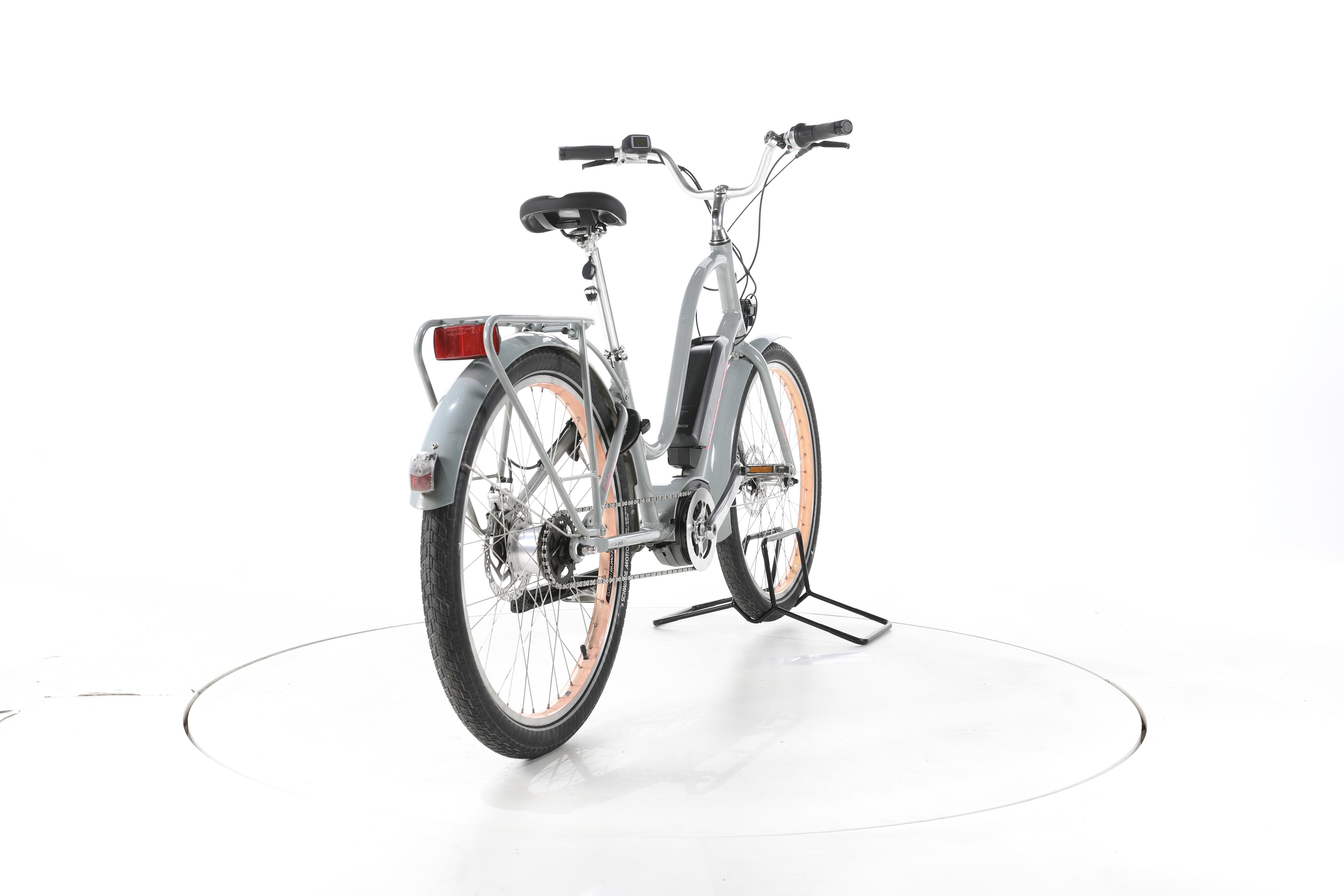 Electra Bicycle Townie Go! 5i Step-Thru City E-Bike - Image 11